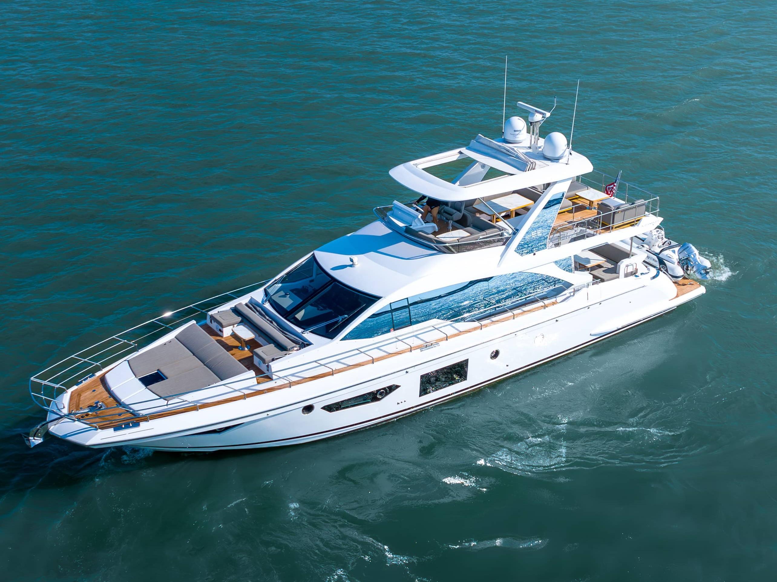 2020 Azimut 66