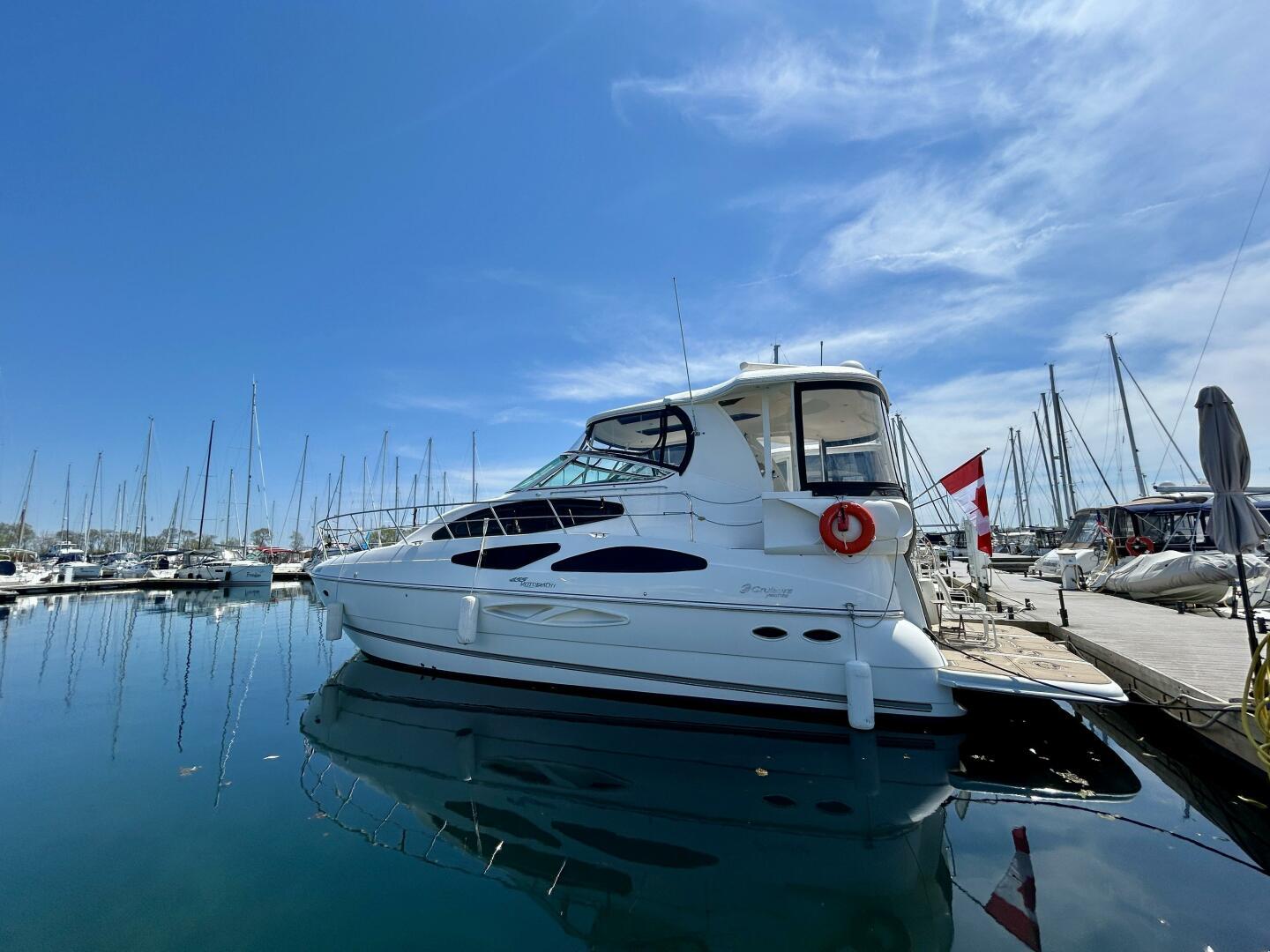 2005-cruisers-yachts-455-express-motor-yacht-power-9726173-20250513092421228-1_XLARGE
