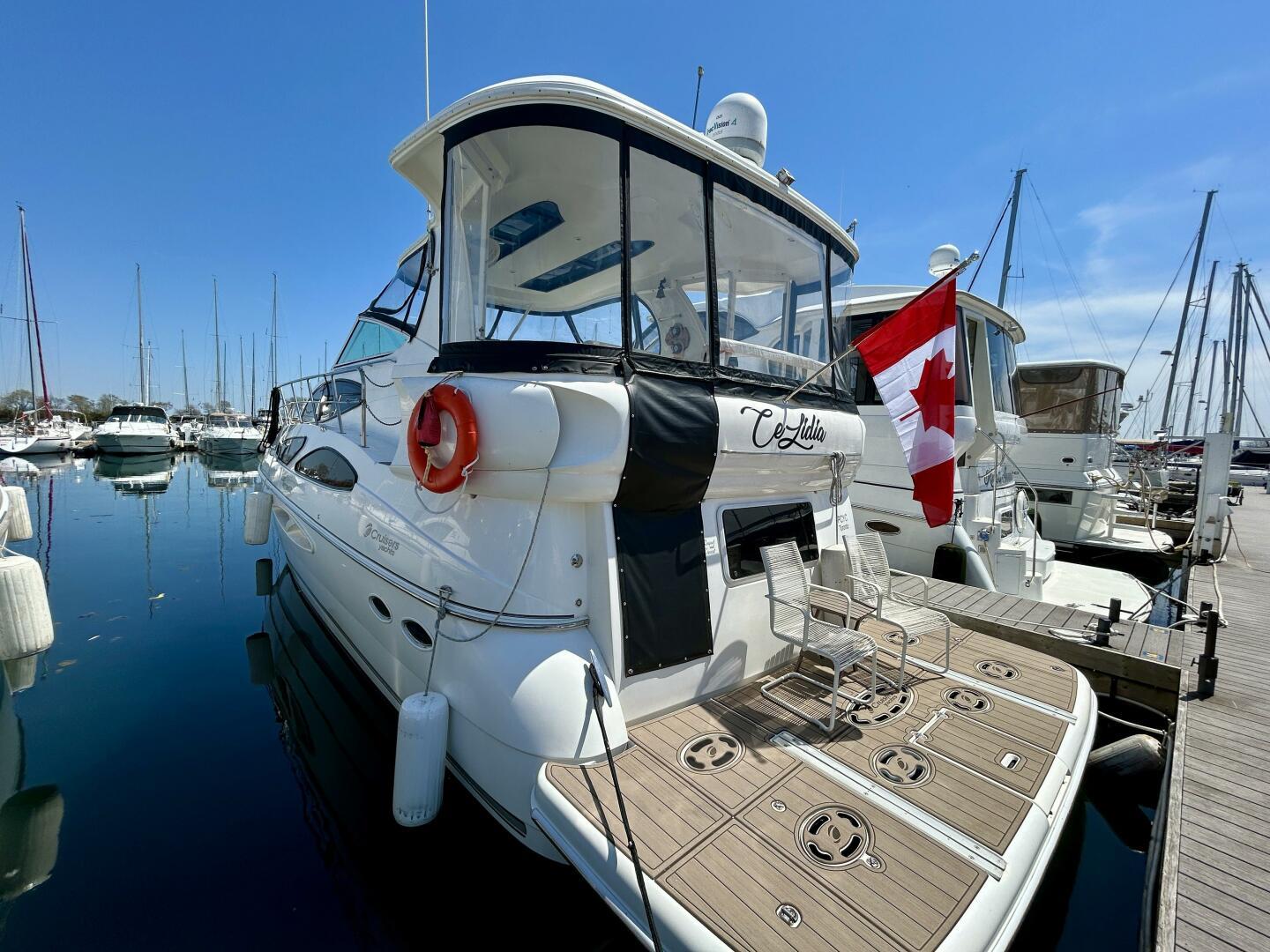 2005-cruisers-yachts-455-express-motor-yacht-power-9726173-20250513092424346-1_XLARGE