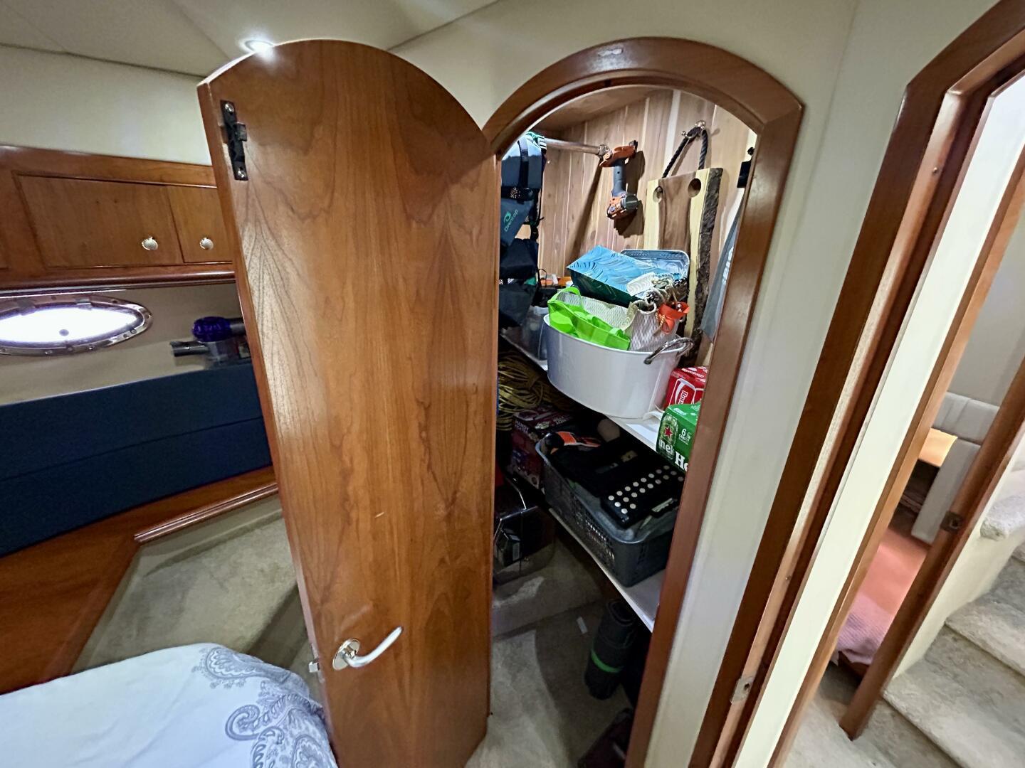 2005-cruisers-yachts-455-express-motor-yacht-power-9726173-20250513092615161-1_XLARGE