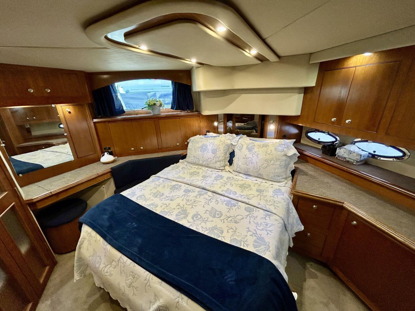 2005-cruisers-yachts-455-express-motor-yacht-power-9726173-20250513092625376-1_XLARGE