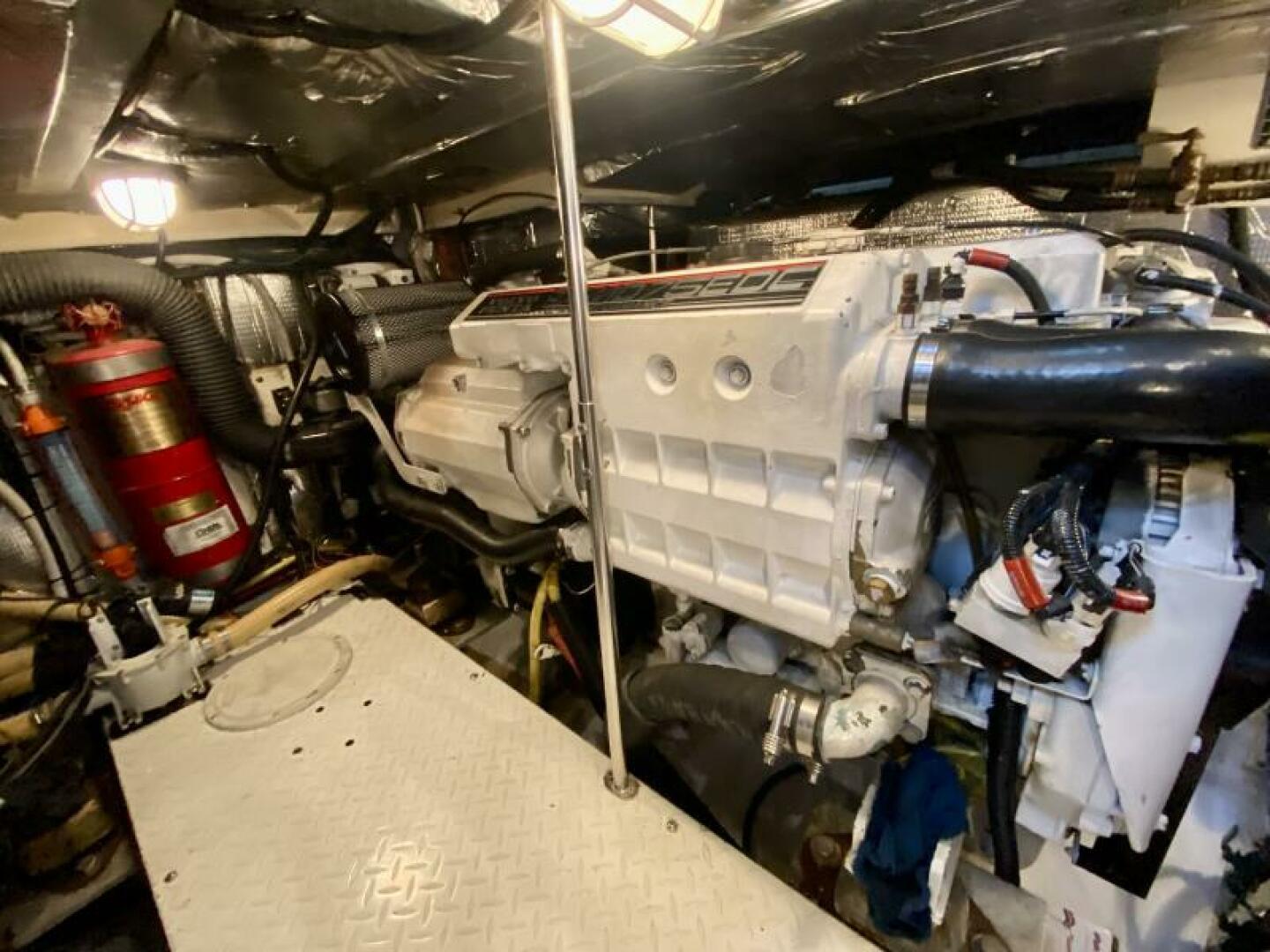 2005-cruisers-yachts-455-express-motor-yacht-power-9726173-20250513092649415-1_XLARGE