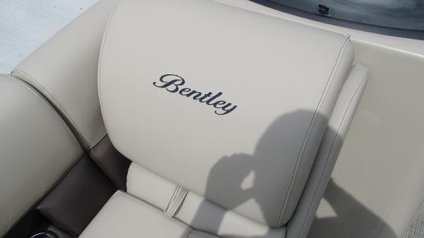2021 Bentley boat for sale, model of the boat is 200 Navigator & Image # 52 of 60