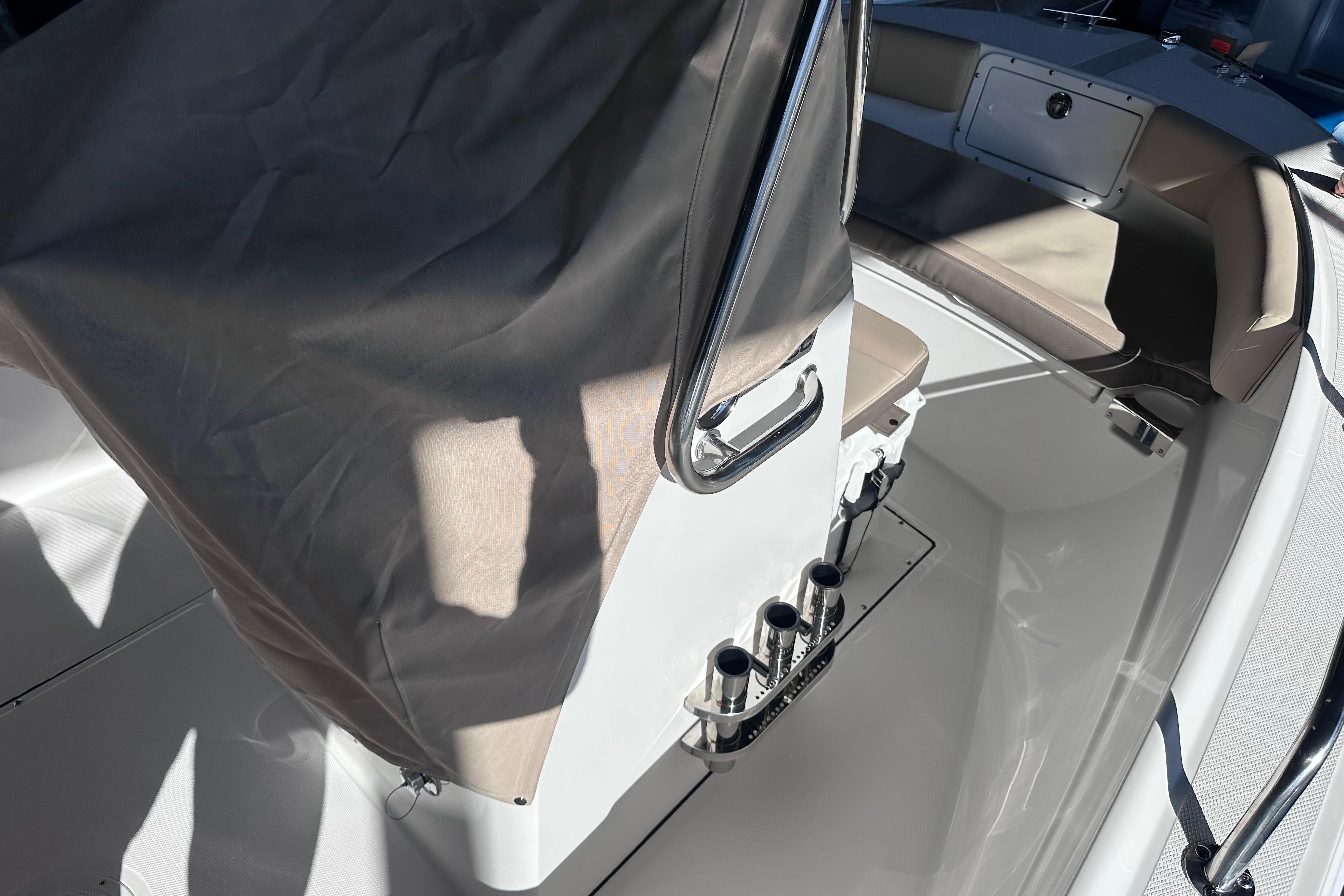 2026 Edgewater 170CC 28