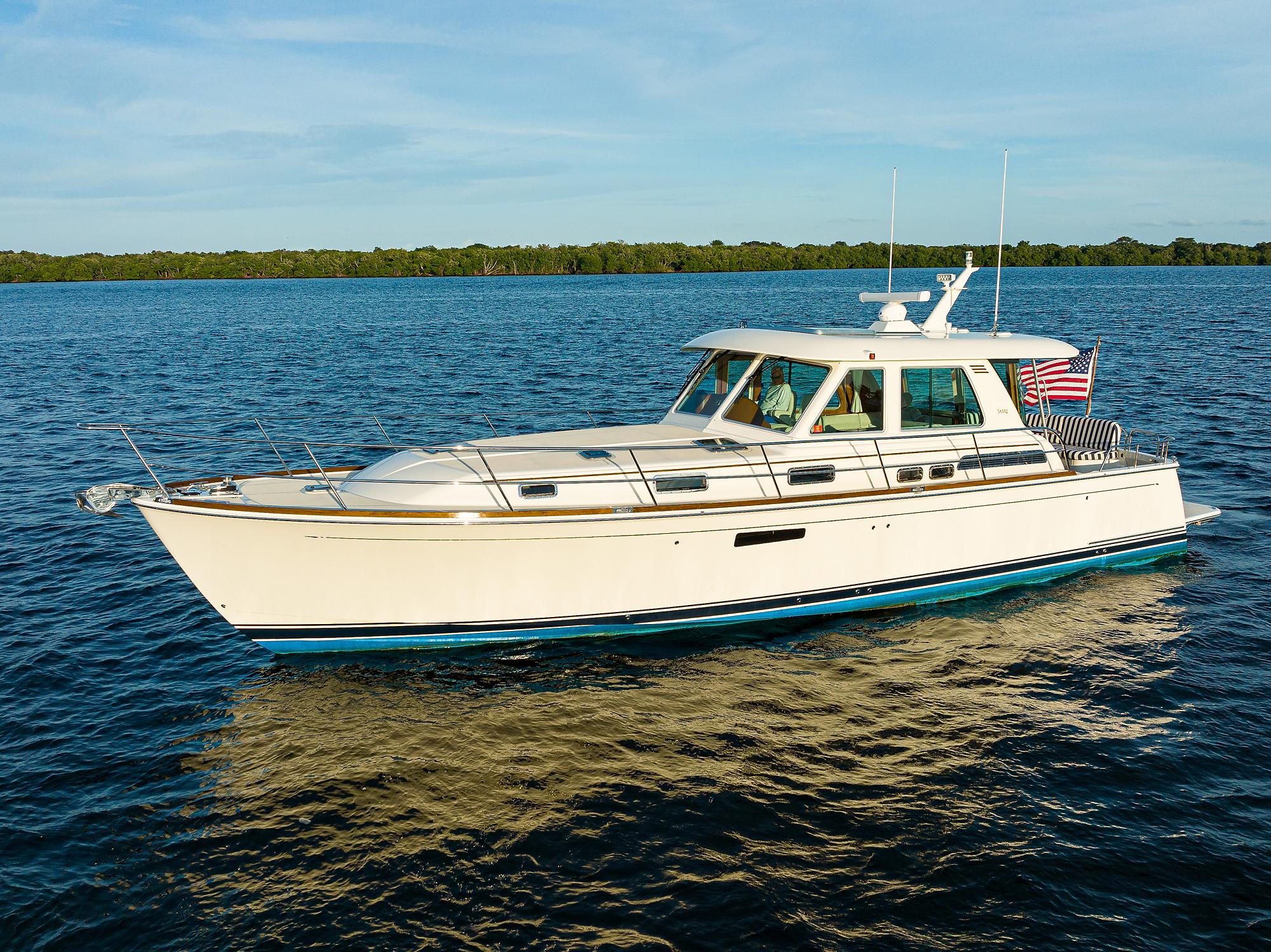 2022 Sabre 48 48 Salon Express