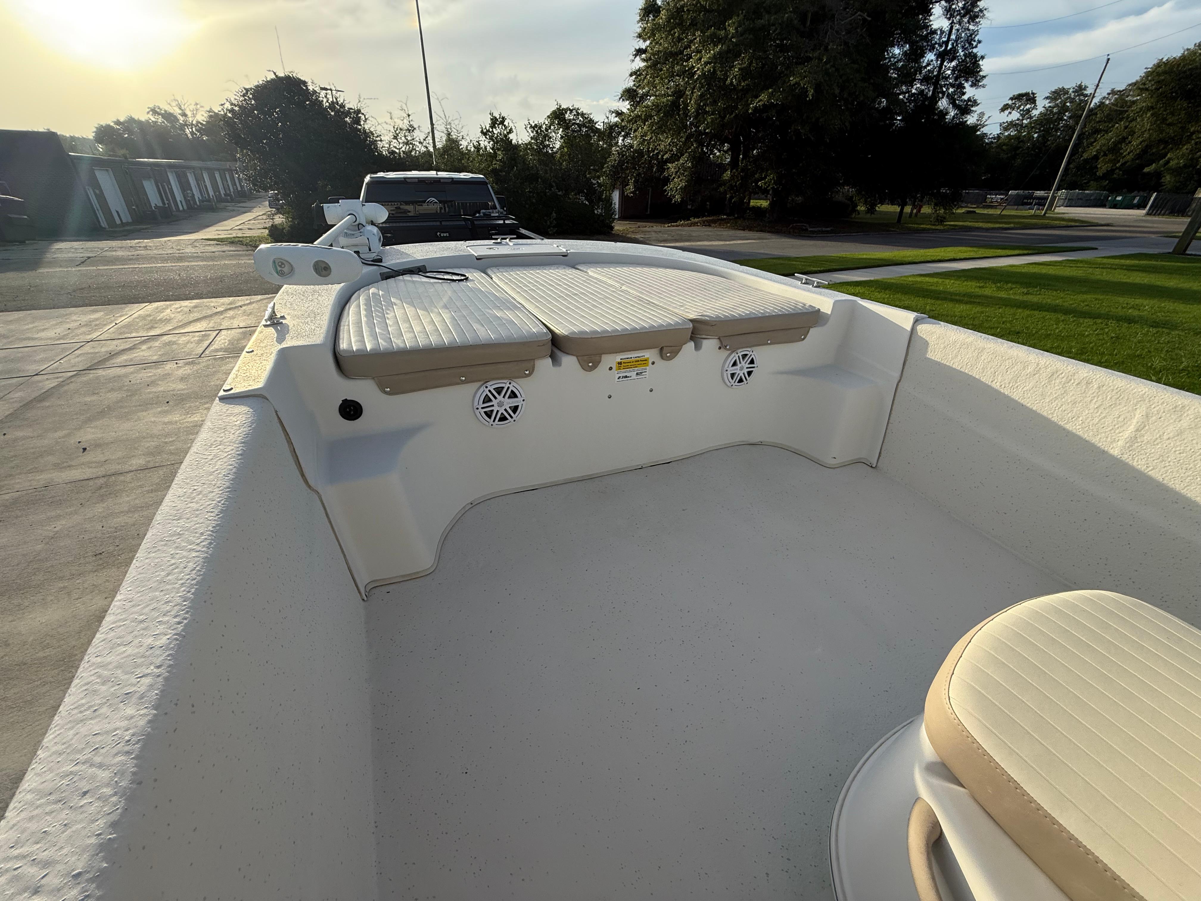 Boat image 12
