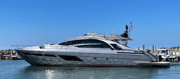 2021 Pershing 8X