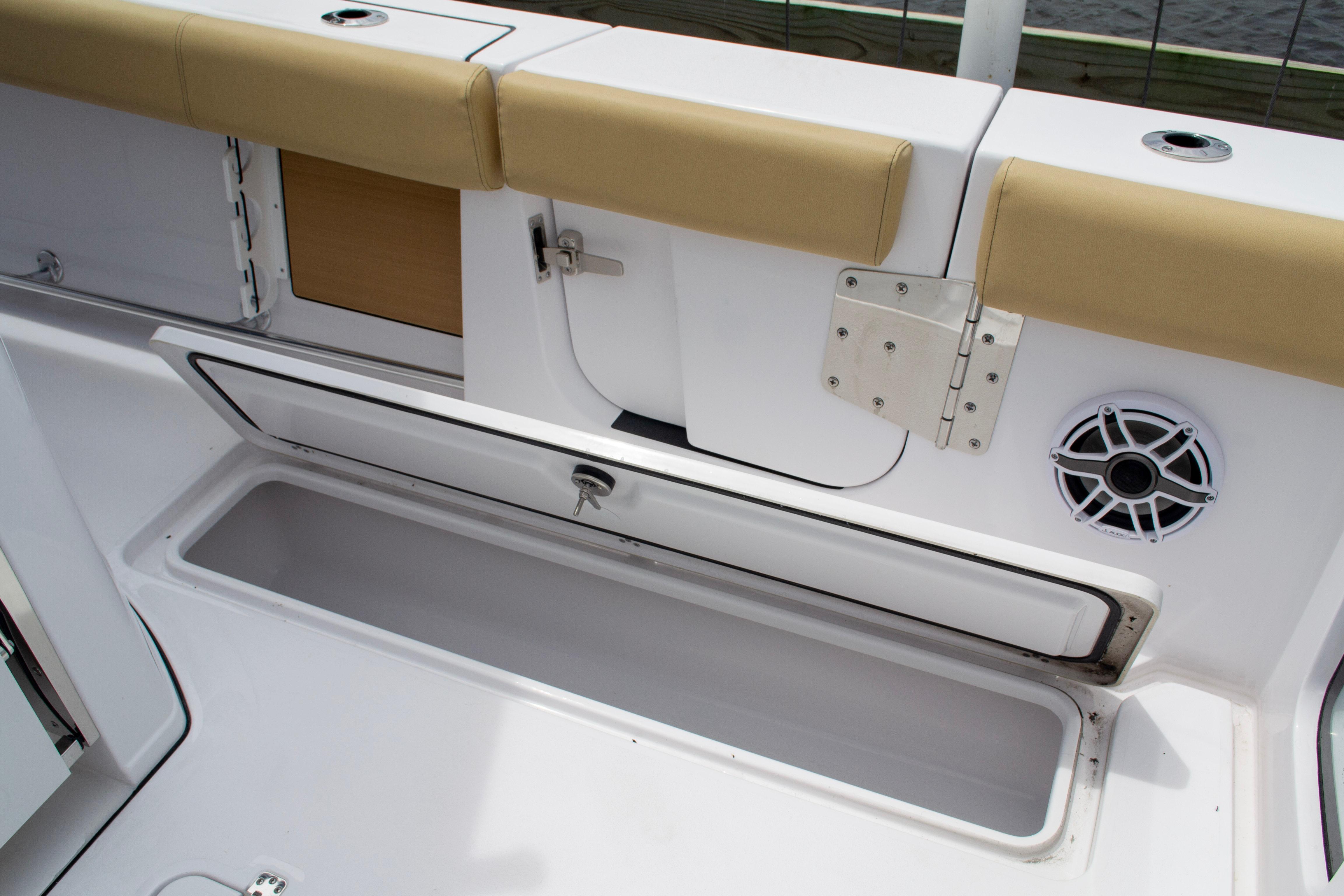 2025-sportsman-open-352-center-console-power-9806181-20250606134321804-1_XLARGE