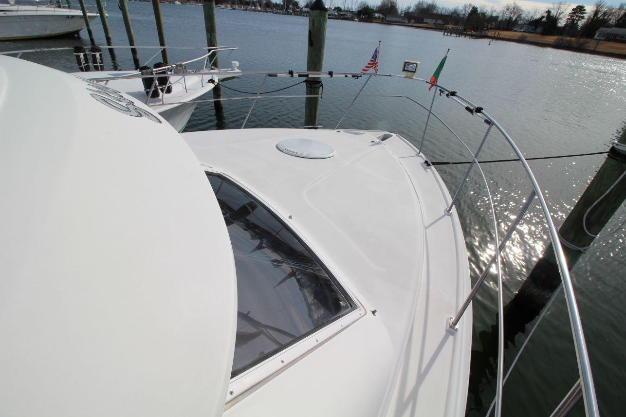 M 10595 CF Knot 10 Yacht Sales M 10595 CF Knot 10 Yacht Sales