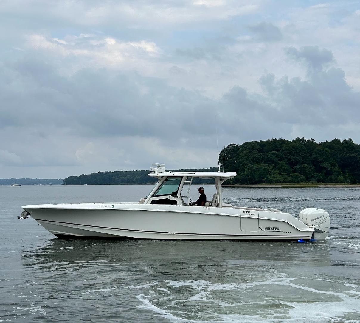 2018 Boston Whaler 380 Outrage