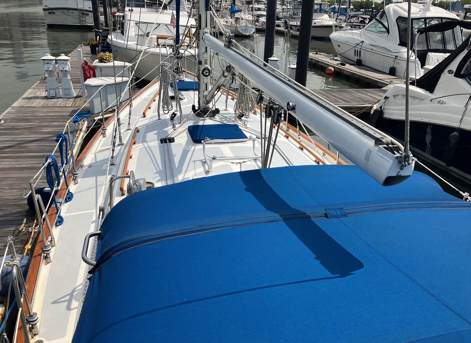 Newport RI Yacht Brokerage