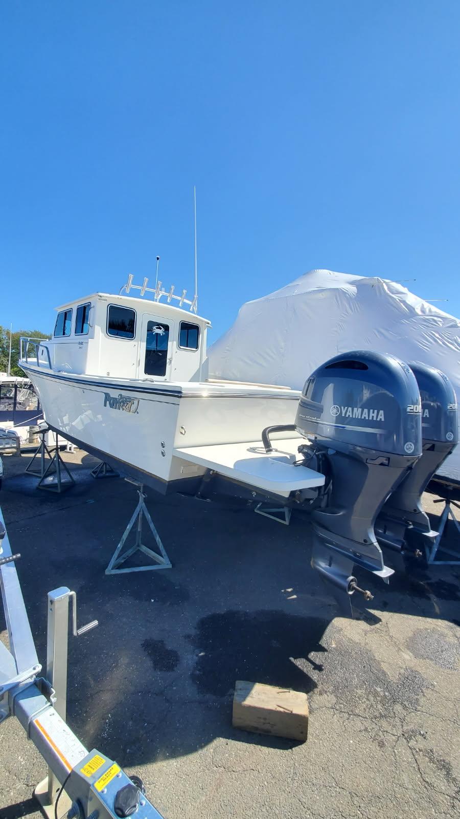 2018-parker-2530-extended-cabin-power-9786186-20250507143849650-1_XLARGE