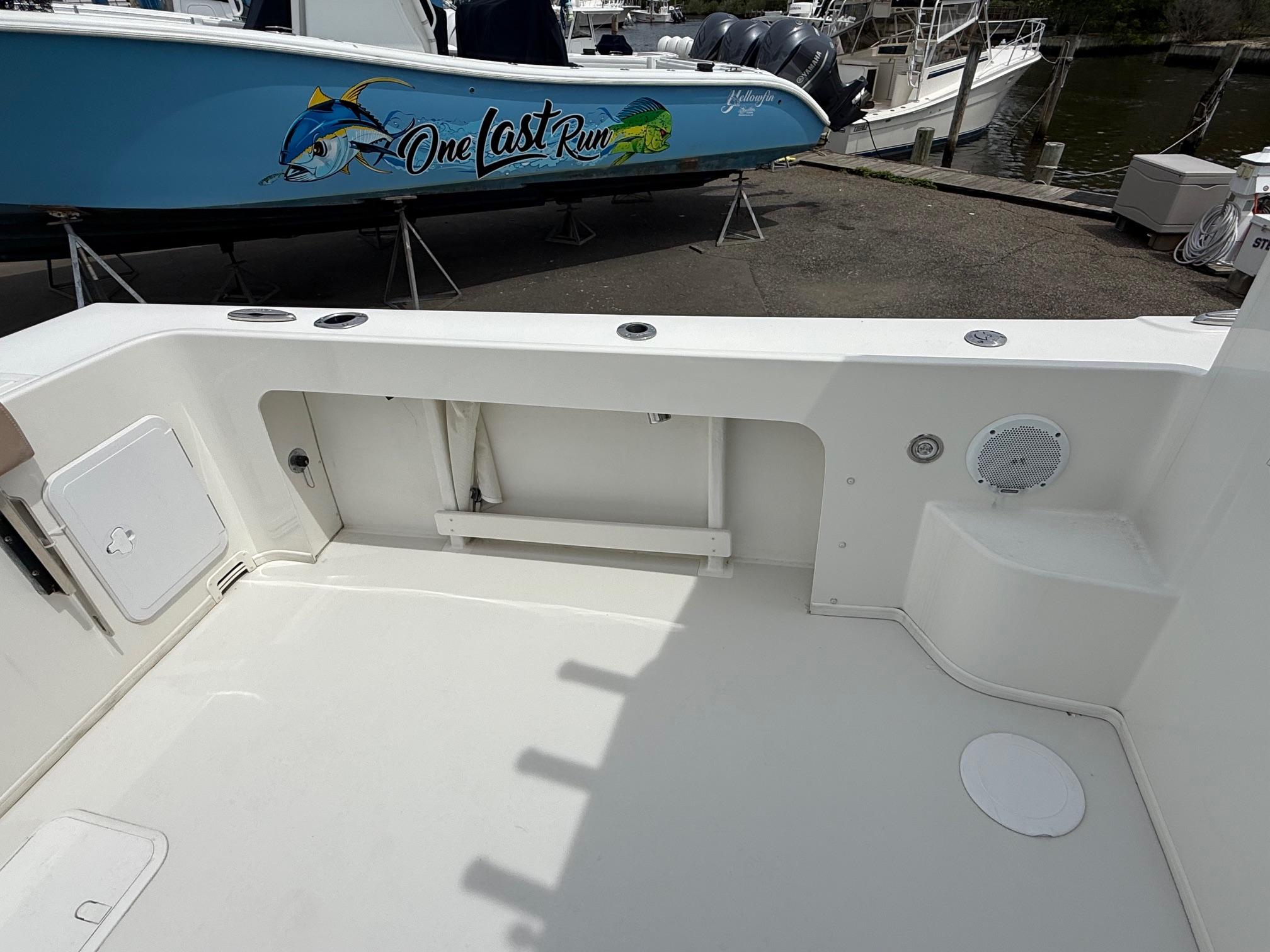 2018-parker-2530-extended-cabin-power-9786186-20250528143001268-1_XLARGE