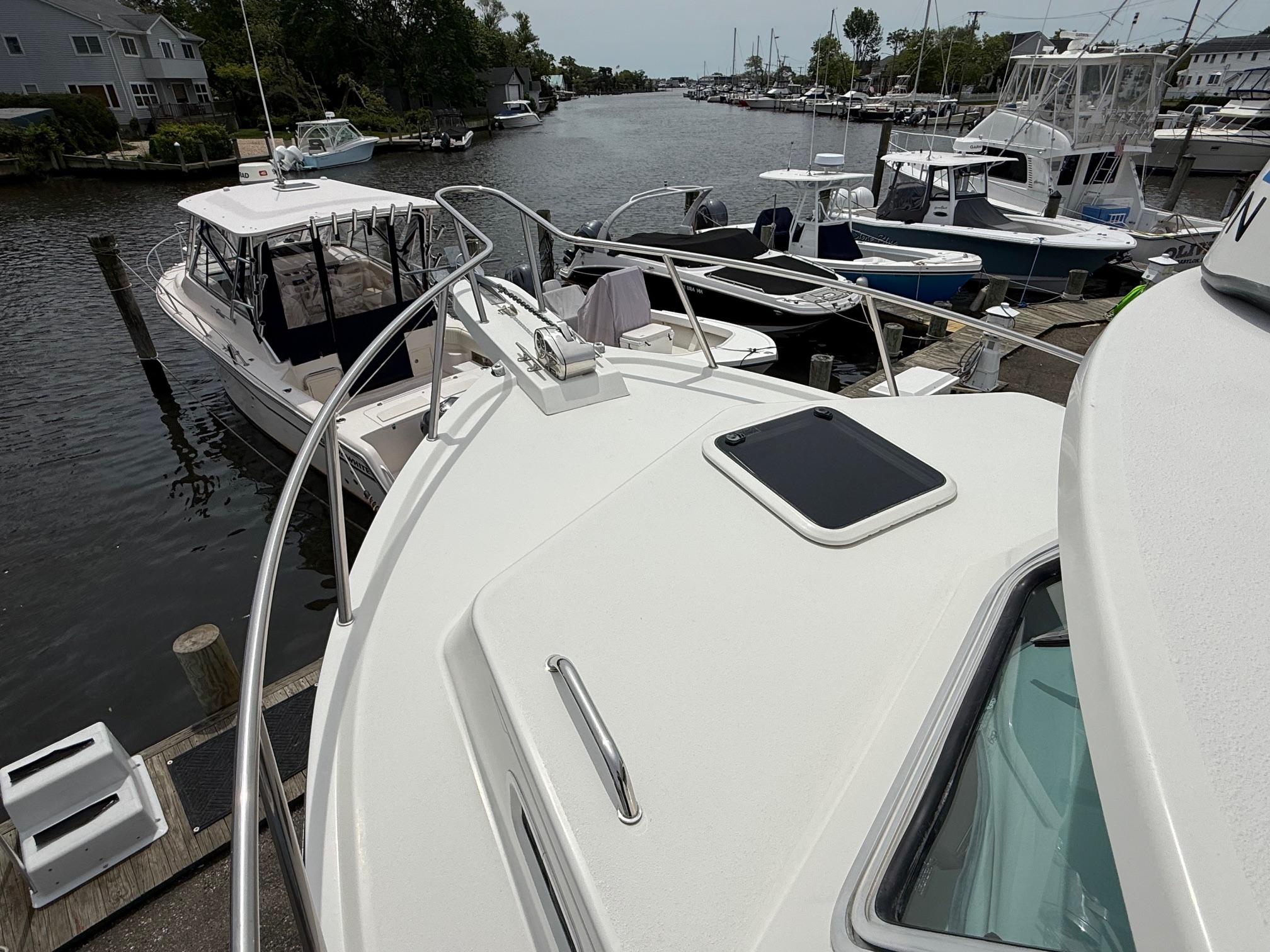 2018-parker-2530-extended-cabin-power-9786186-20250528143011311-1_XLARGE