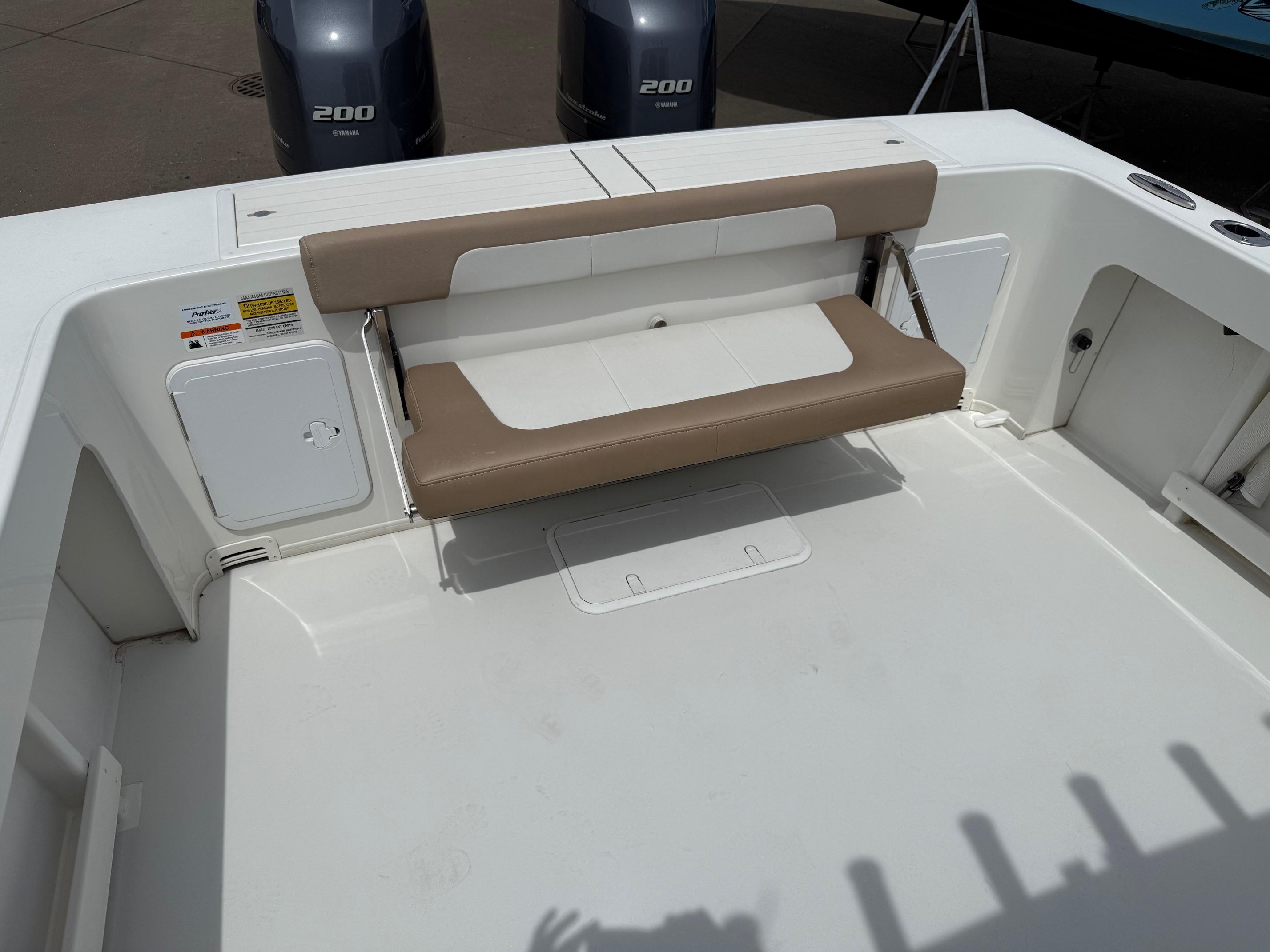 2018-parker-2530-extended-cabin-power-9786186-20250528143704396-1_XLARGE