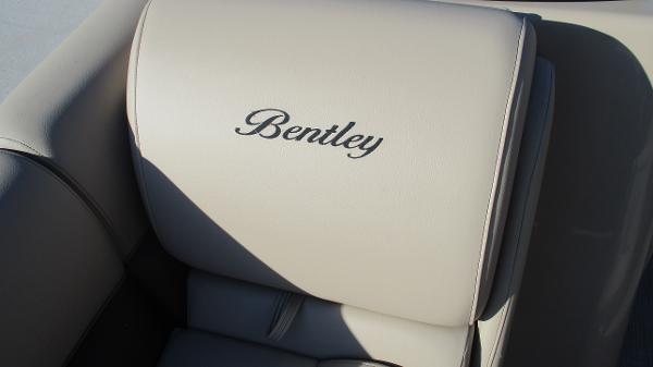 2021 Bentley boat for sale, model of the boat is 240 Navigator & Image # 51 of 56