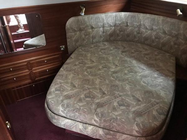 1992 Broom 33
