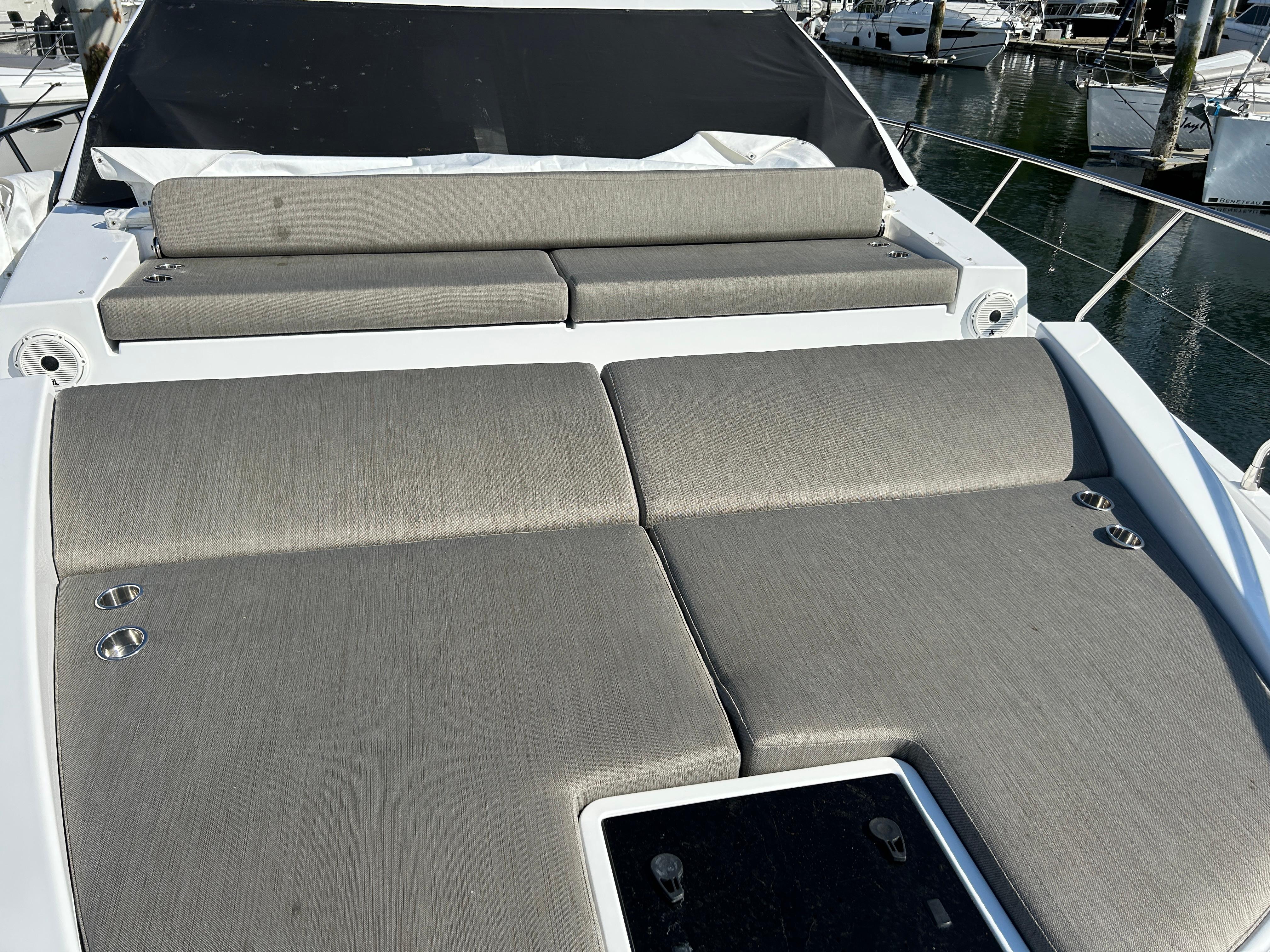 2019-azimut-fly-50-power-9806190-20250524134627146-1_XLARGE