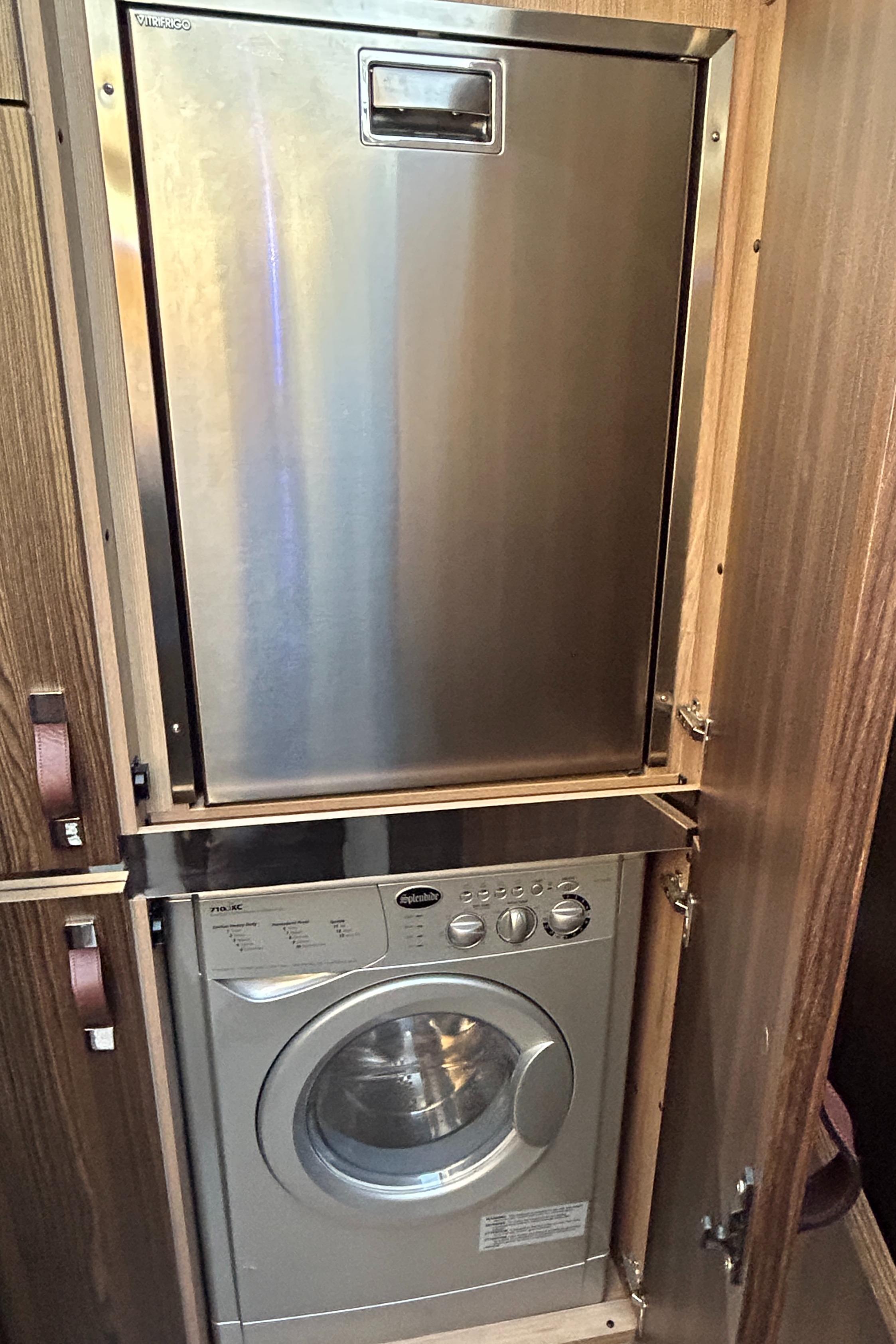 2019-azimut-fly-50-power-9806190-20250524134655231-1_XLARGE