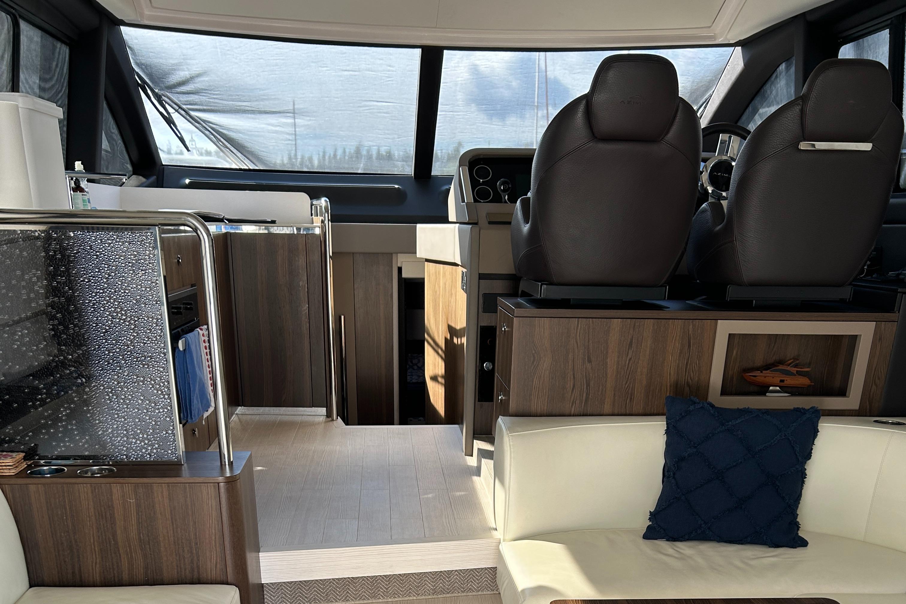 2019-azimut-fly-50-power-9806190-20250524134701188-1_XLARGE