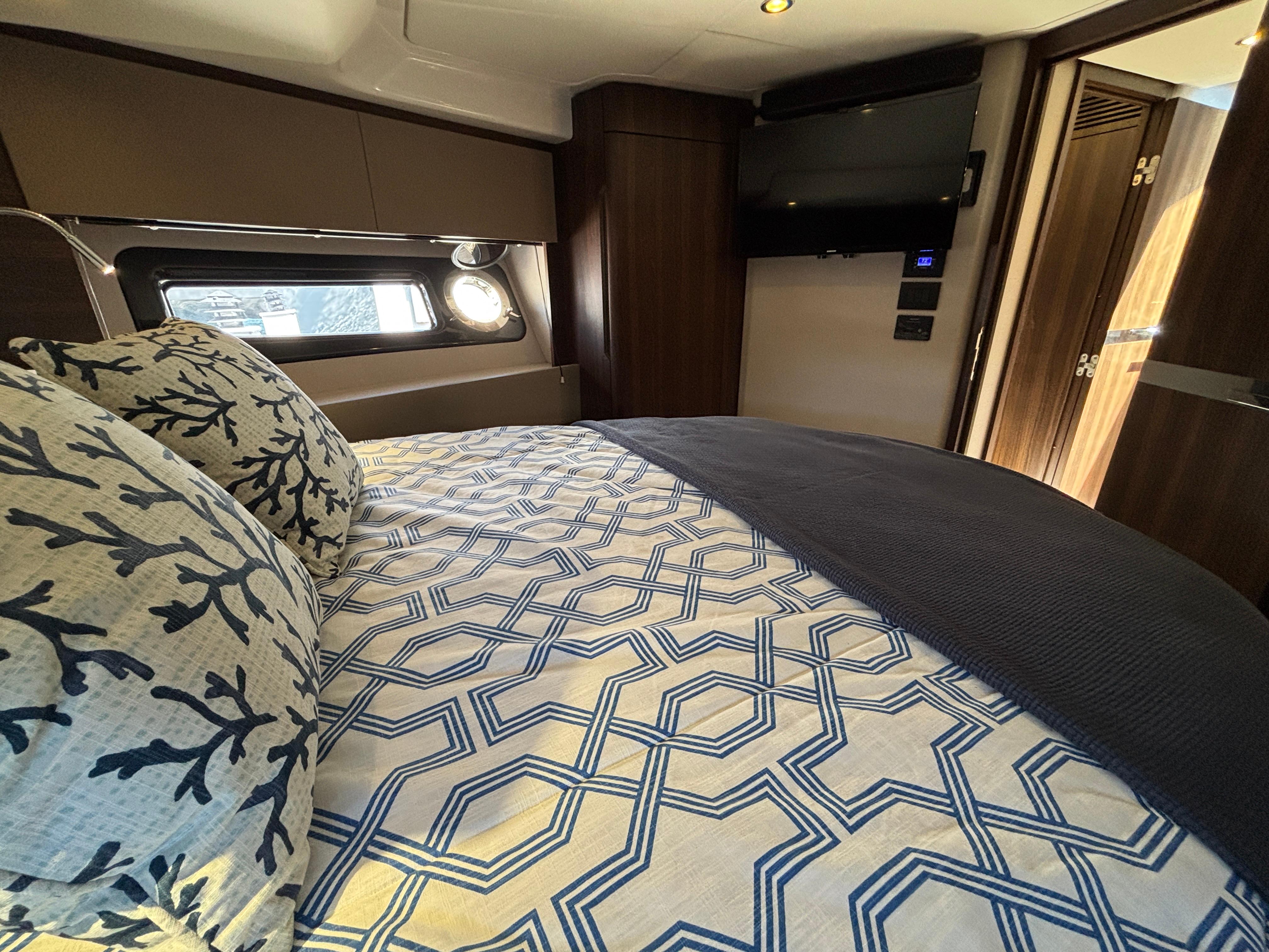 2019-azimut-fly-50-power-9806190-20250717121102107-1