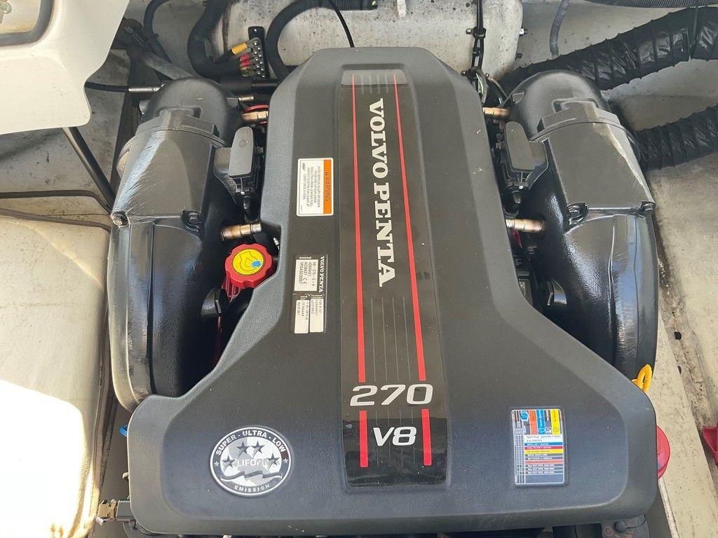 Volvo Penta 270 V8 engine in a 2013 Cobalt 210 boat.