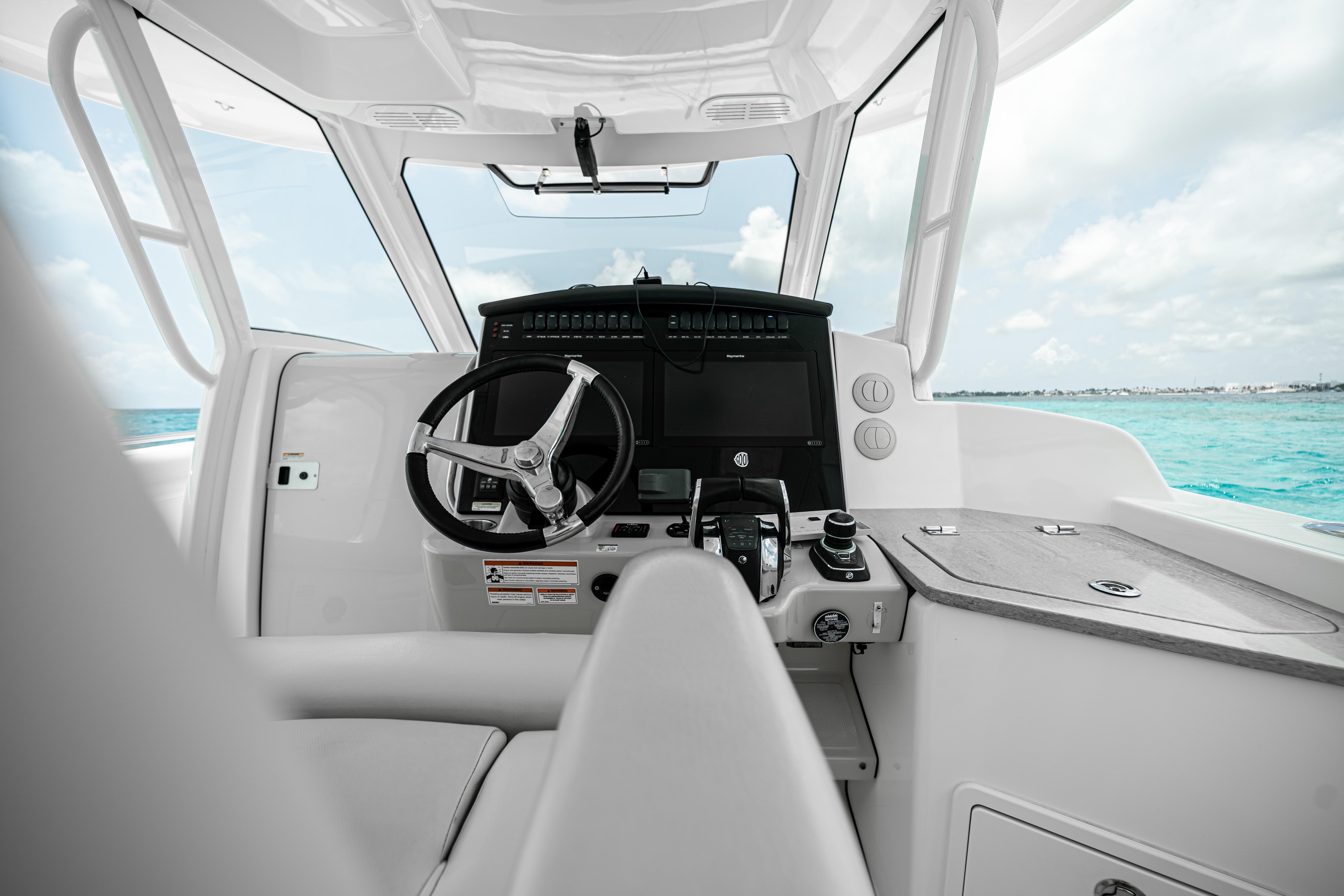 Boston Whaler-350 Realm 2019-2019 BOSTON WHALER 350 REALM @ CANCUN FL-US-9746194 | Thumbnail
