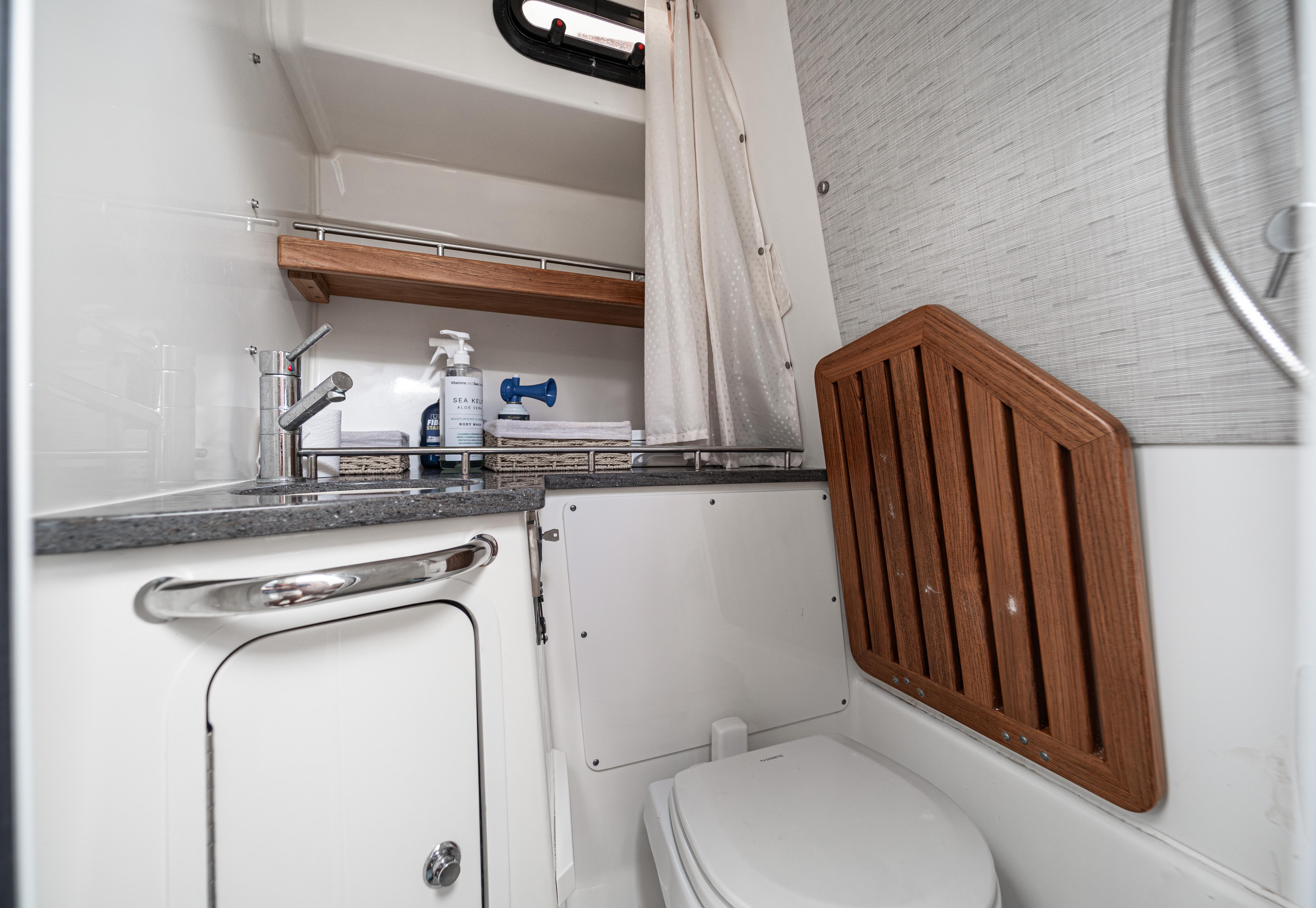Boston Whaler-350 Realm 2019-2019 BOSTON WHALER 350 REALM @ CANCUN FL-US-9746194 | Thumbnail