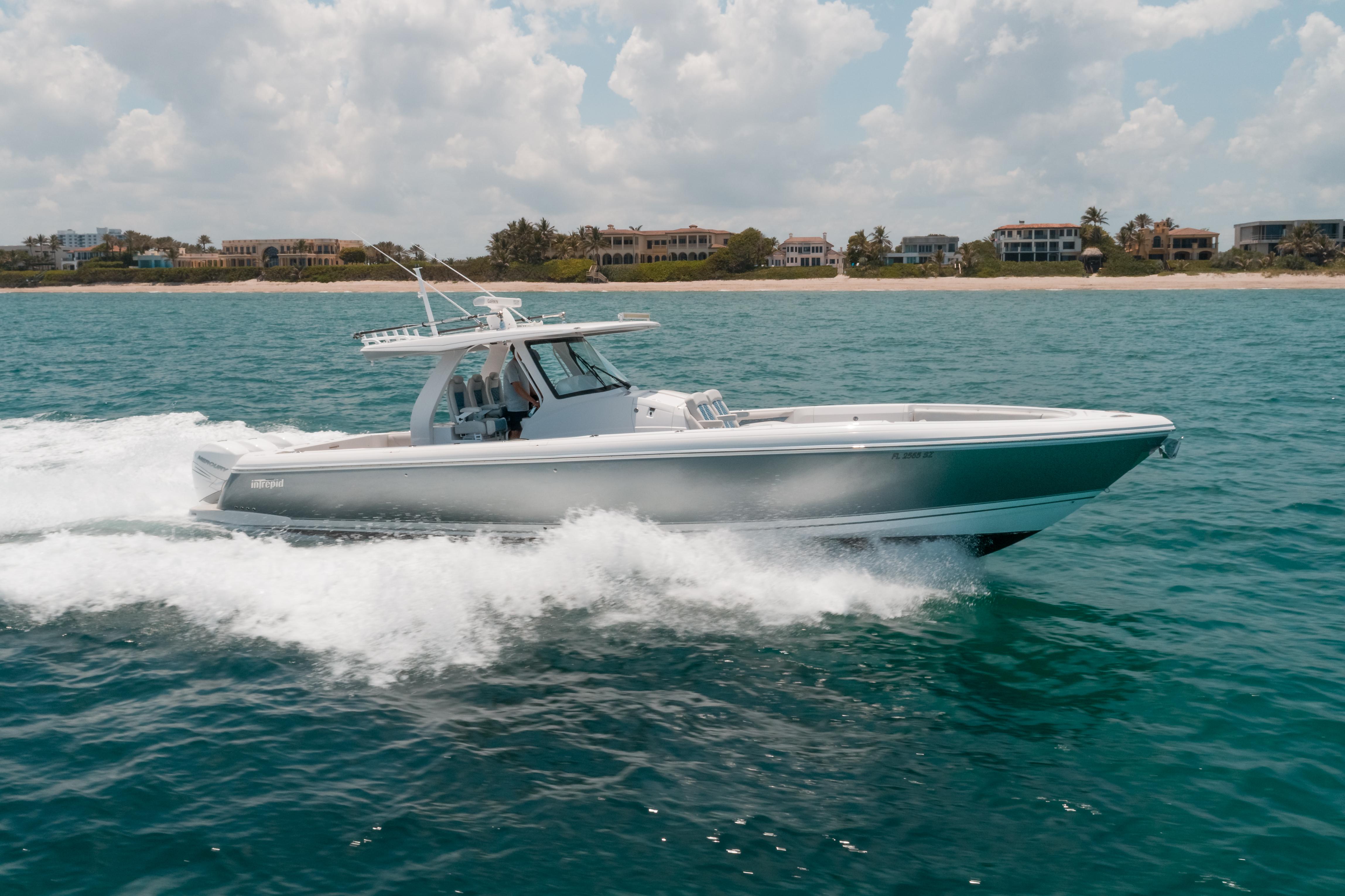 40' Intrepid 2021