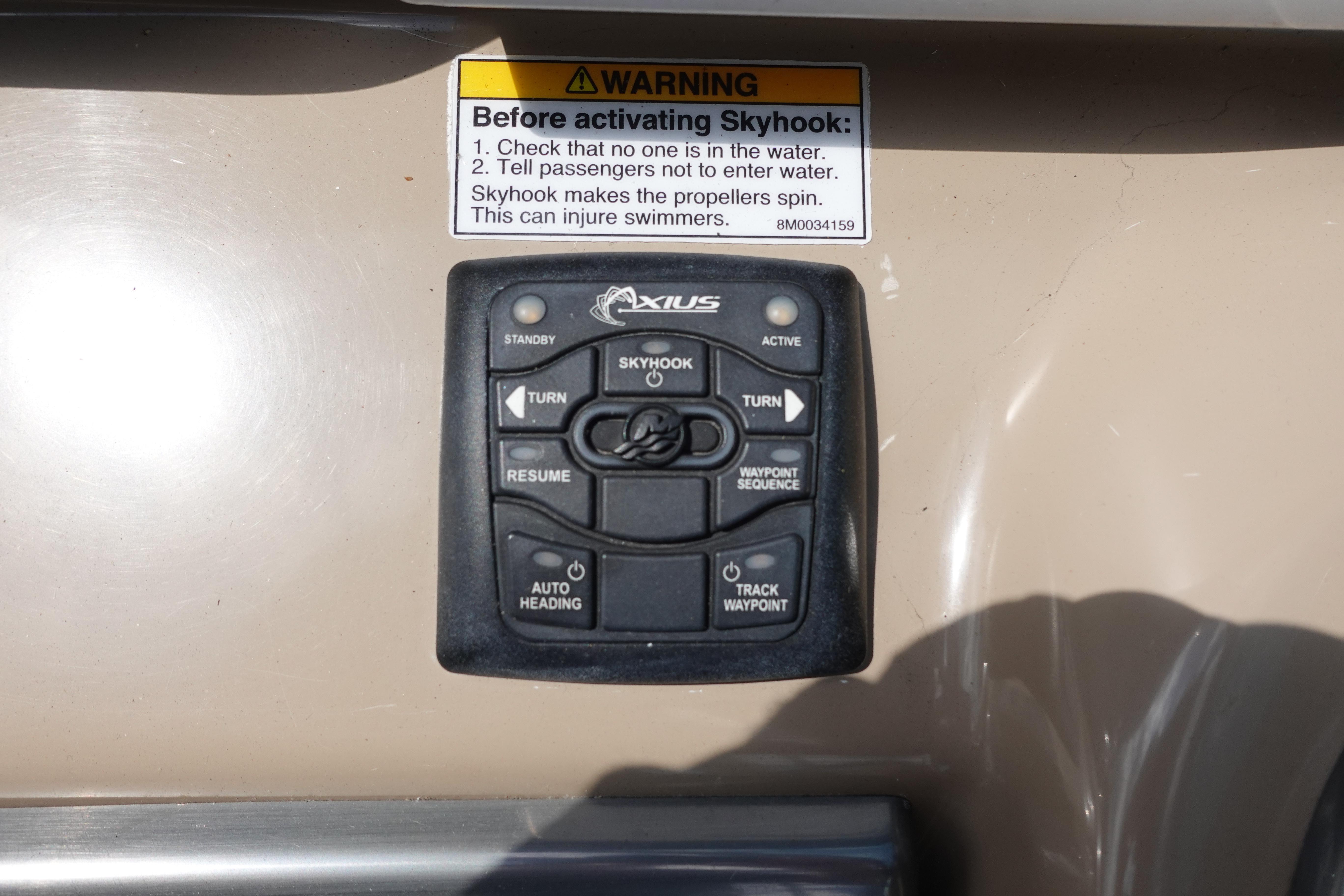 2015-formula-350-crossover-bowrider-power-9786201-20250507152033049-1_XLARGE