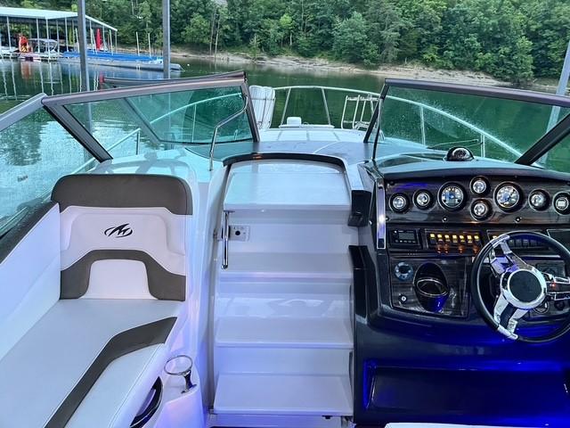 2017-monterey-295-sport-yacht-power-9206221-984710043-0-010720250747-3