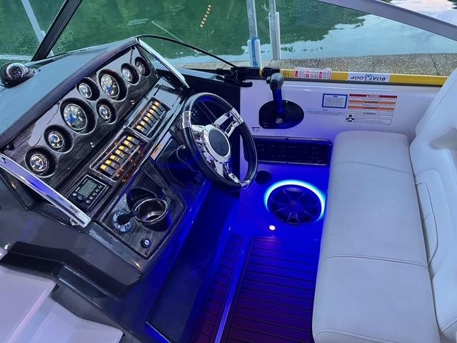 2017-monterey-295-sport-yacht-power-9206221-984710067-0-010720250747-5