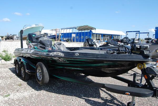 2018 Ranger Boats boat for sale, model of the boat is Z520L & Image # 1 of 11