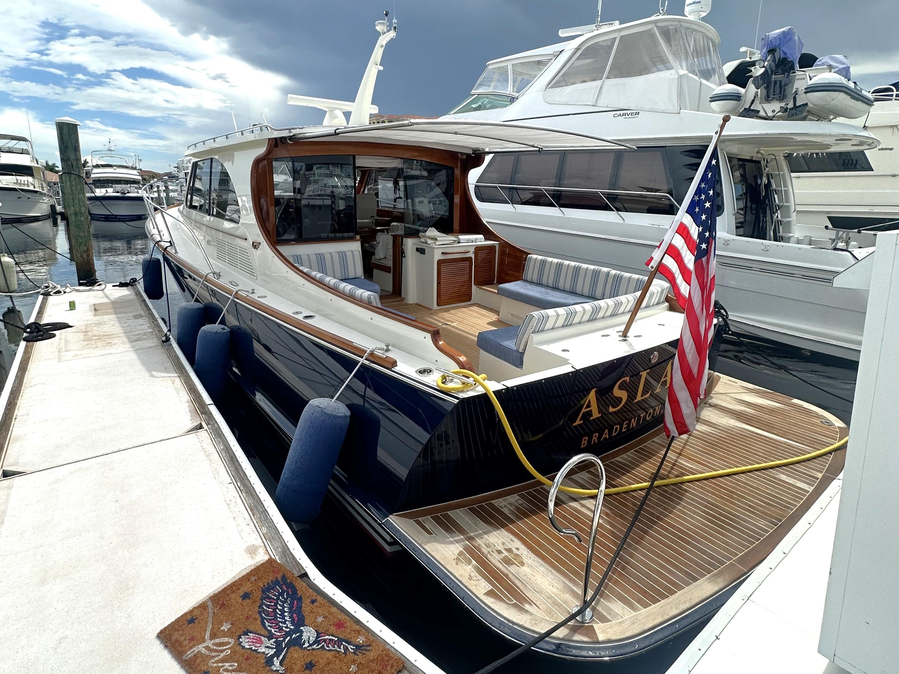 2024 Hinckley talaria 43 motoryacht