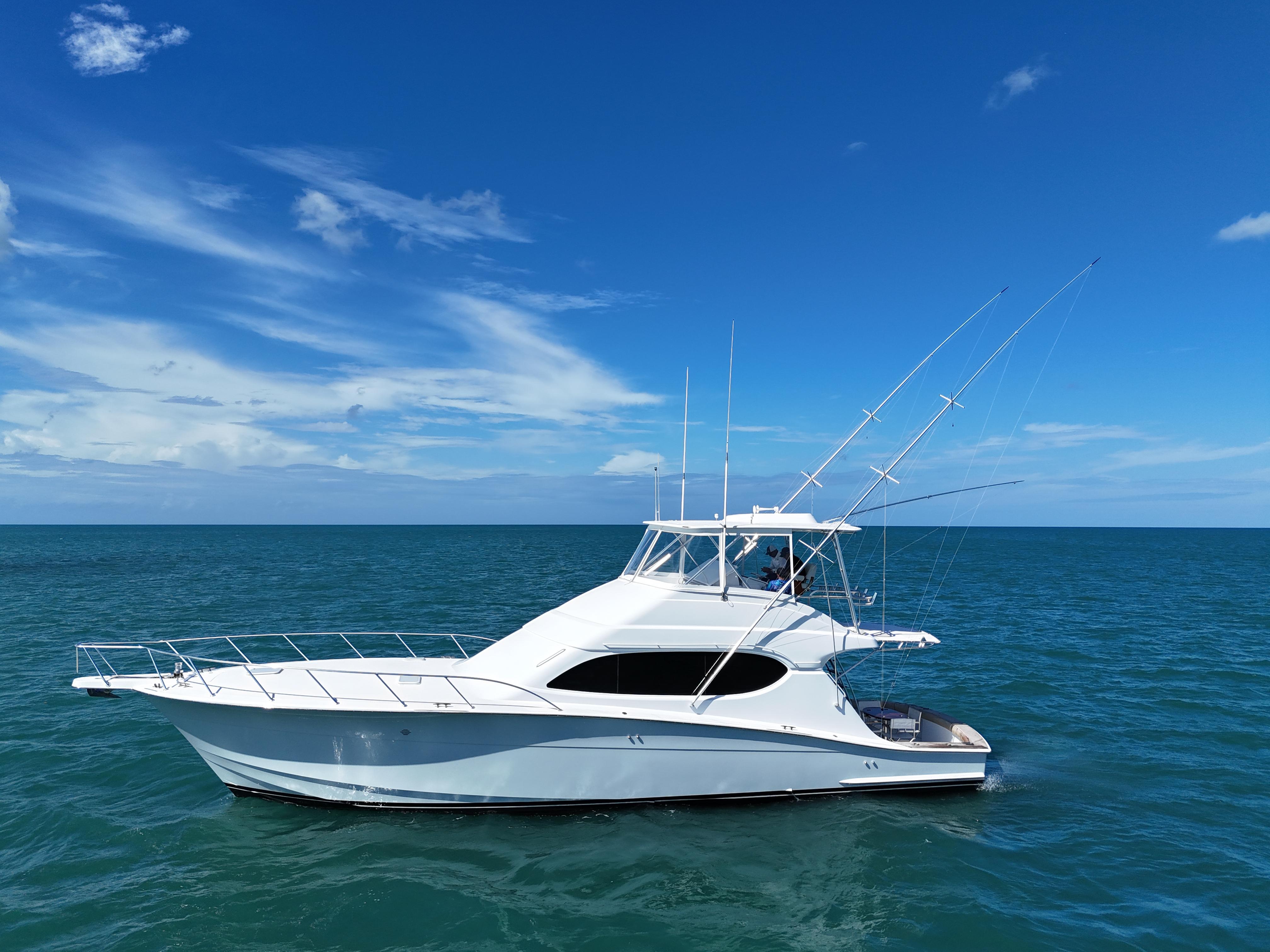 2007 HATTERAS 54 CONVERTIBLE