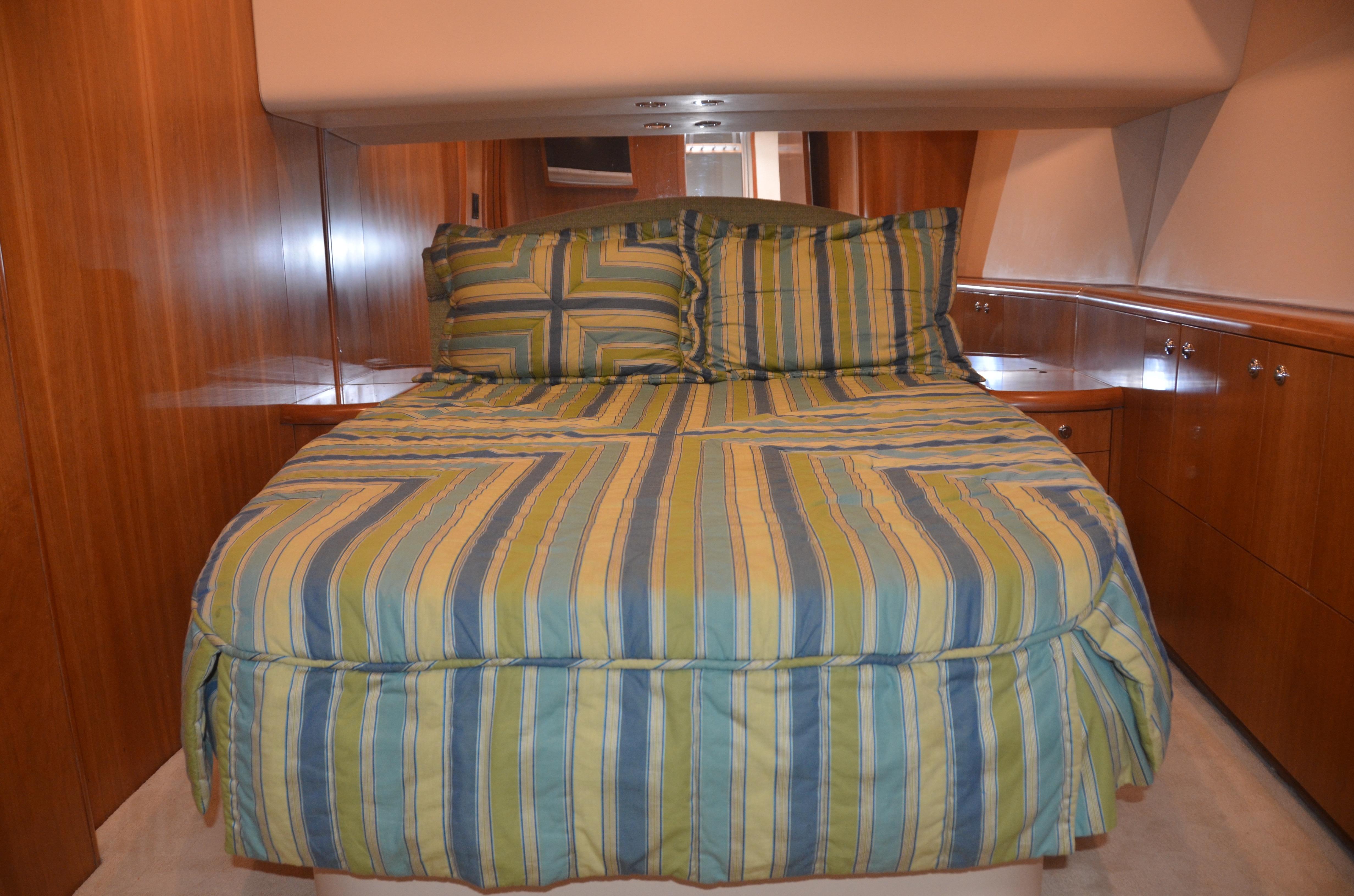 Hatteras 54 Maverick-Master Stateroom, Walkaround Queen Berth