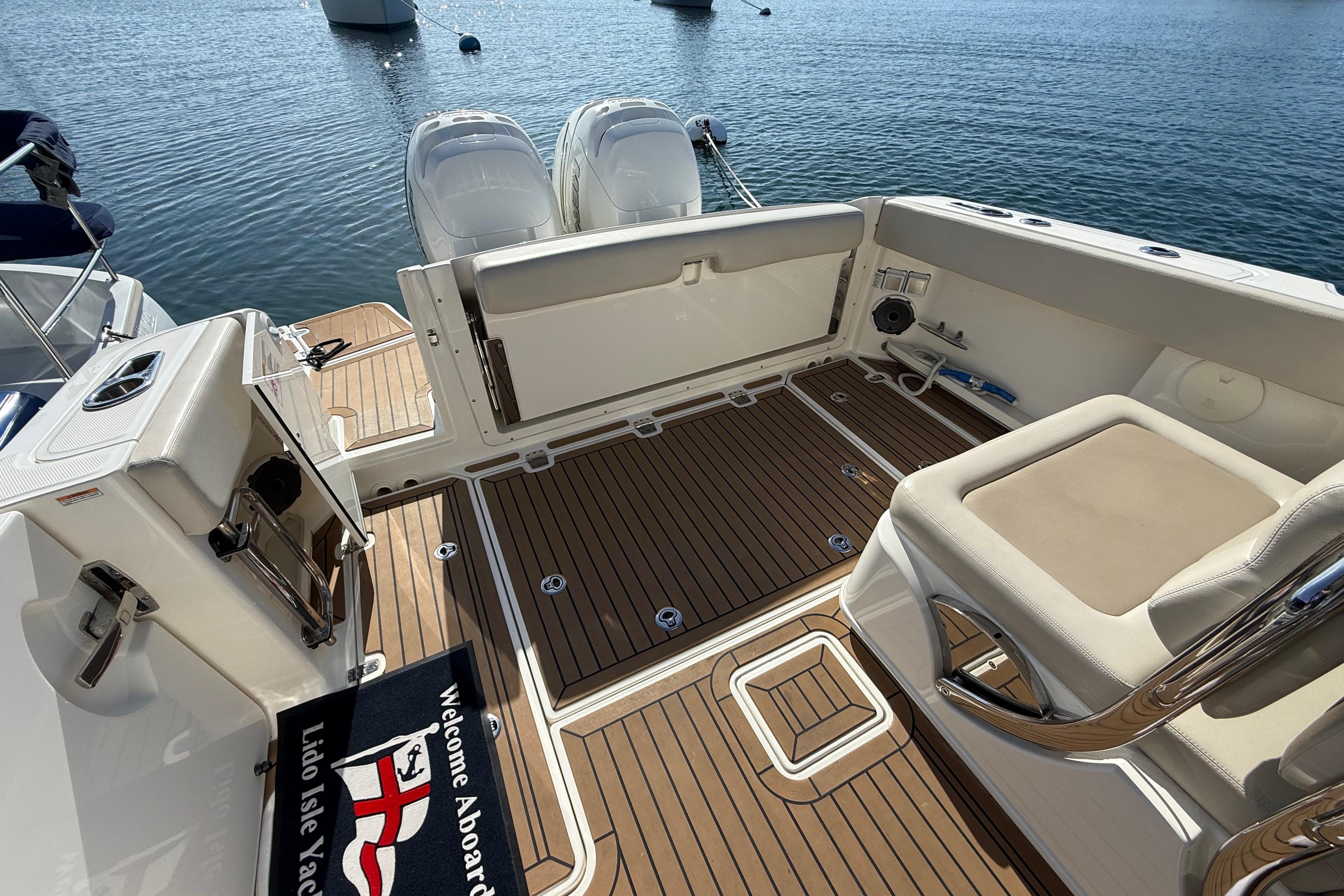 2020 Boston Whaler 320 Vantage #TBRL0282LLC inventory image at Sun Country Marine Group, Newport Beach