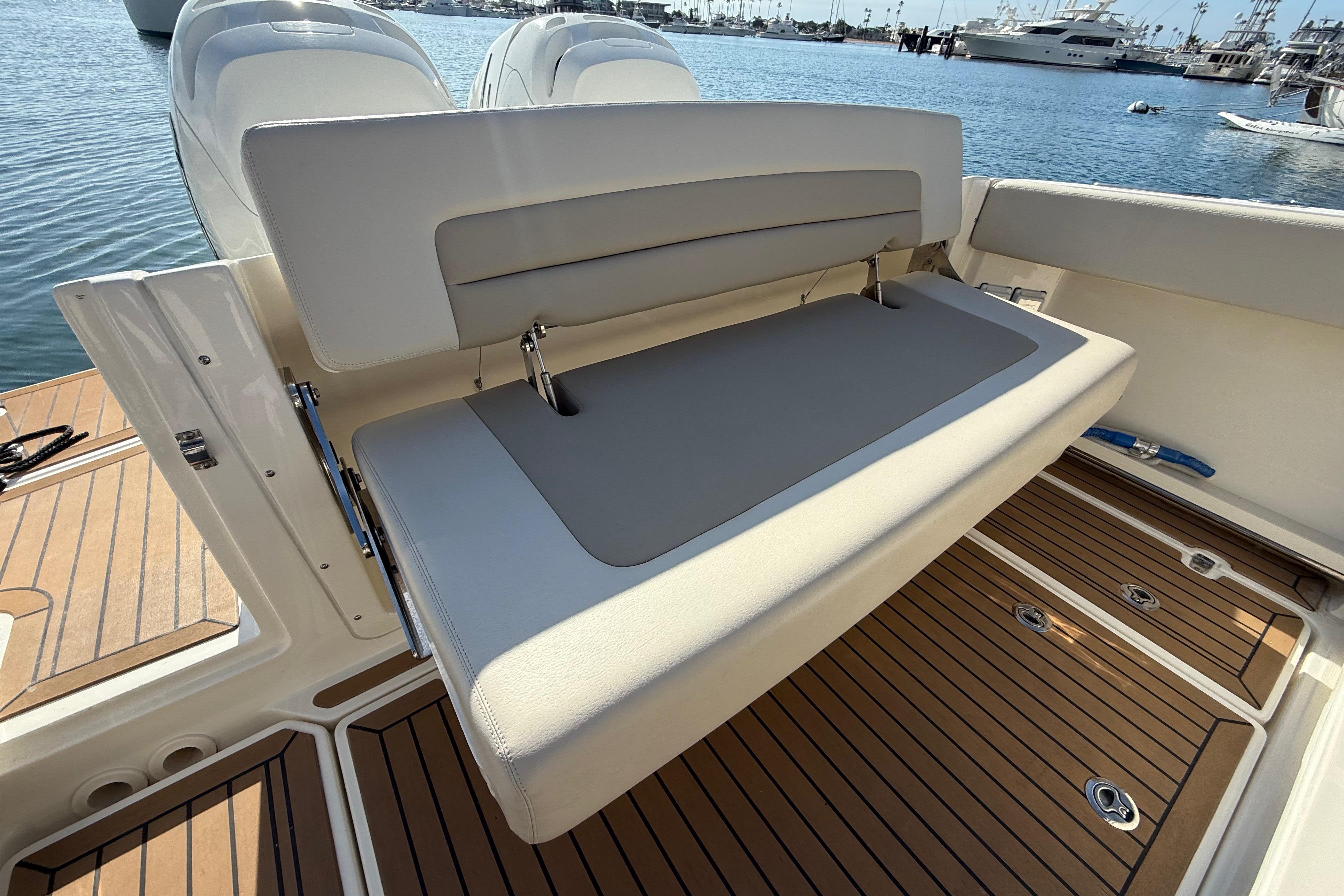 2020 Boston Whaler 320 Vantage #TBRL0282LLC inventory image at Sun Country Marine Group, Newport Beach