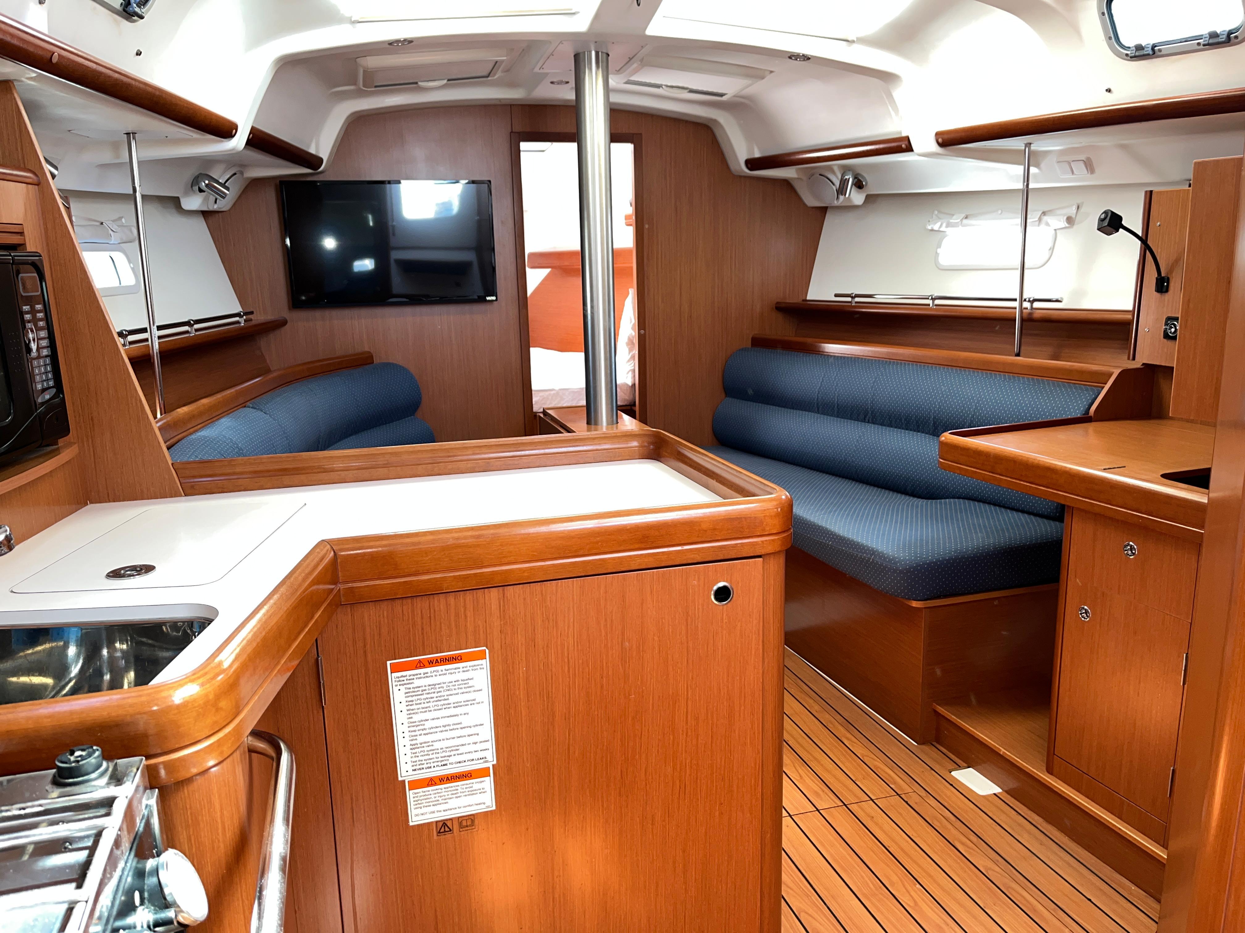 2008 Beneteau 343 For Sale | YaZu Yachting | Deltaville