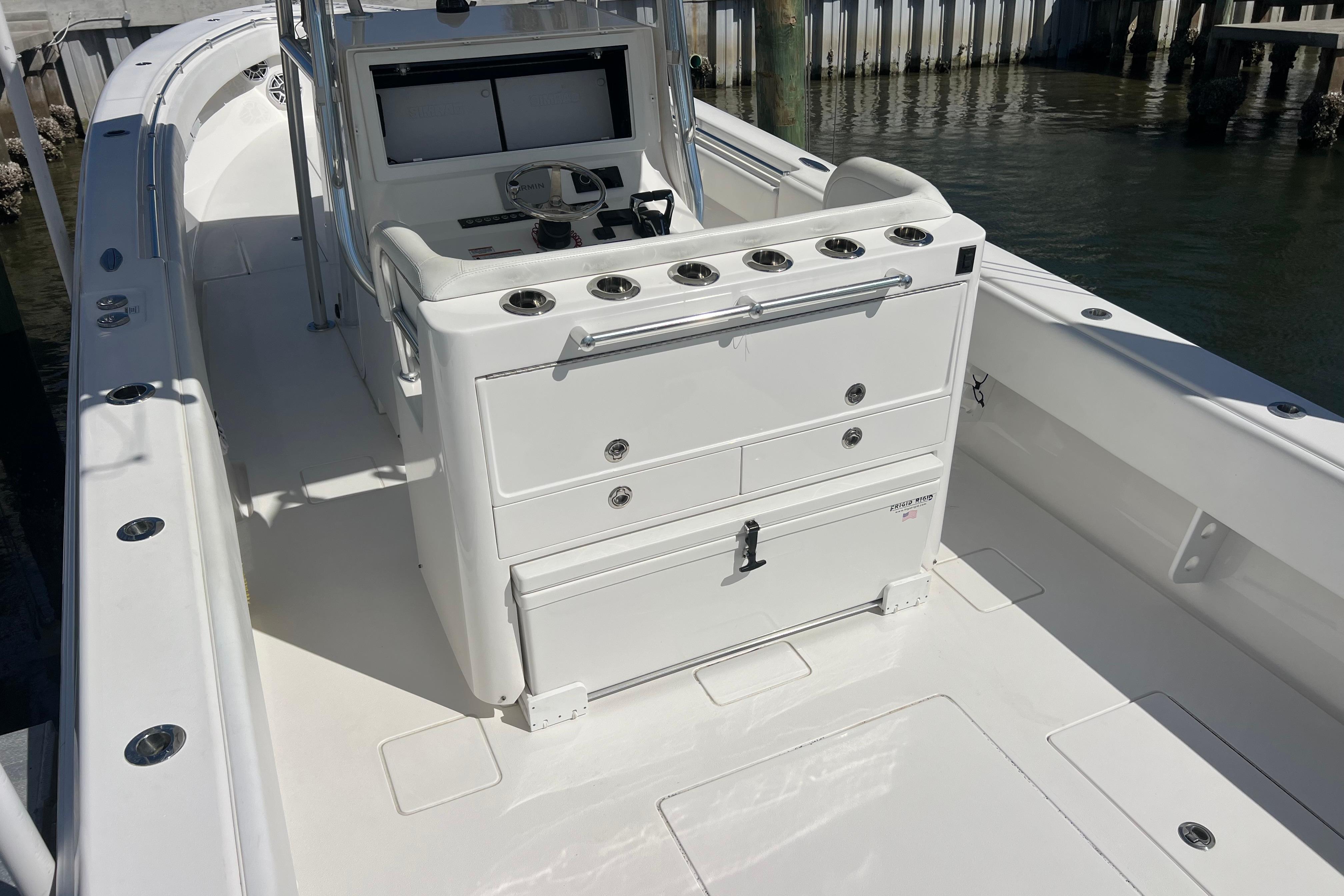 2023 Contender 39 ST-32