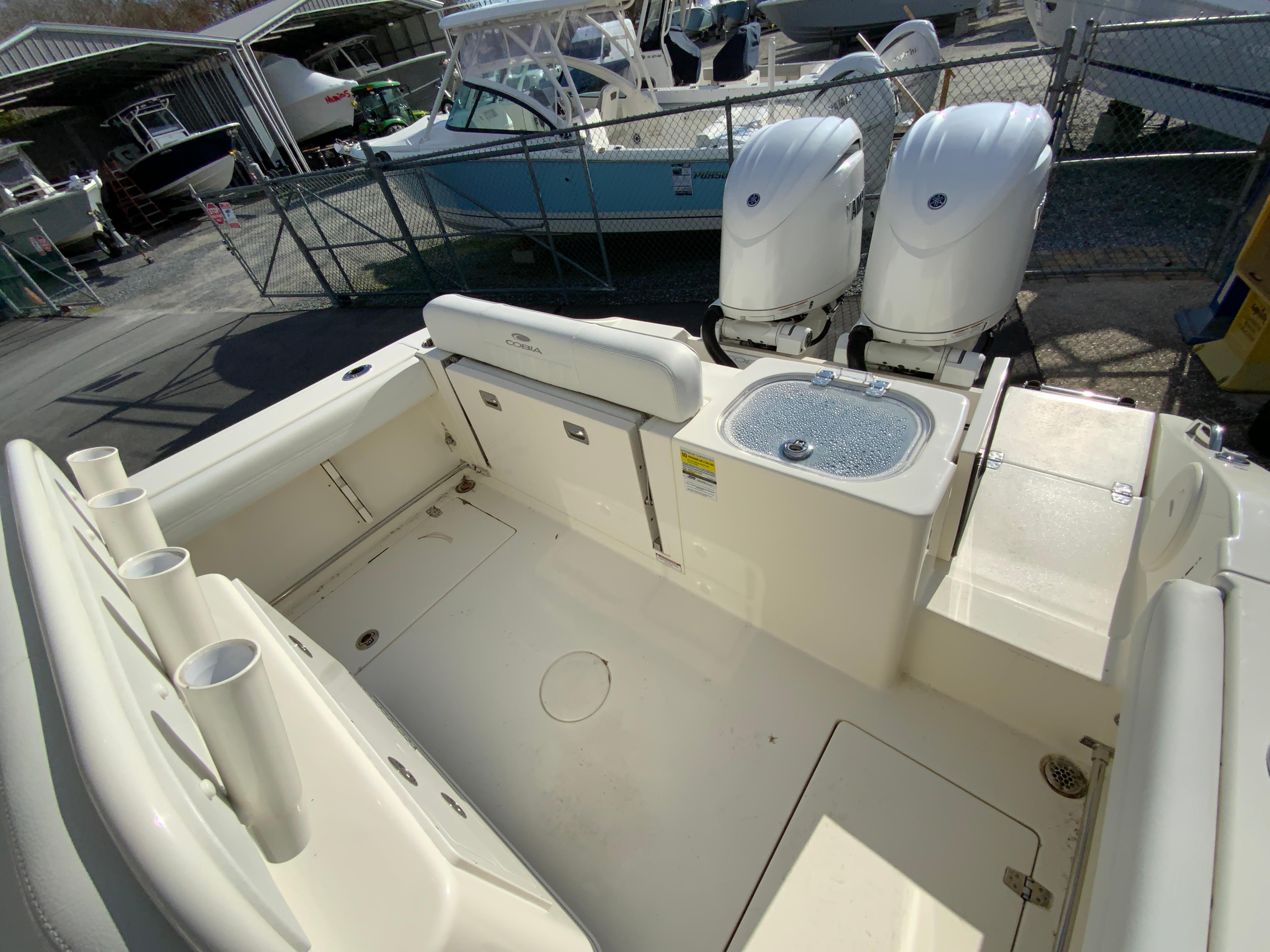 2024 Cobia 240 Center Console-14