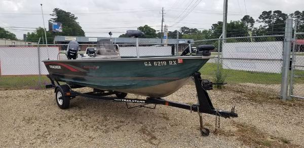 1996 Tracker Boats boat for sale, model of the boat is Pro V-17 & Image # 1 of 6