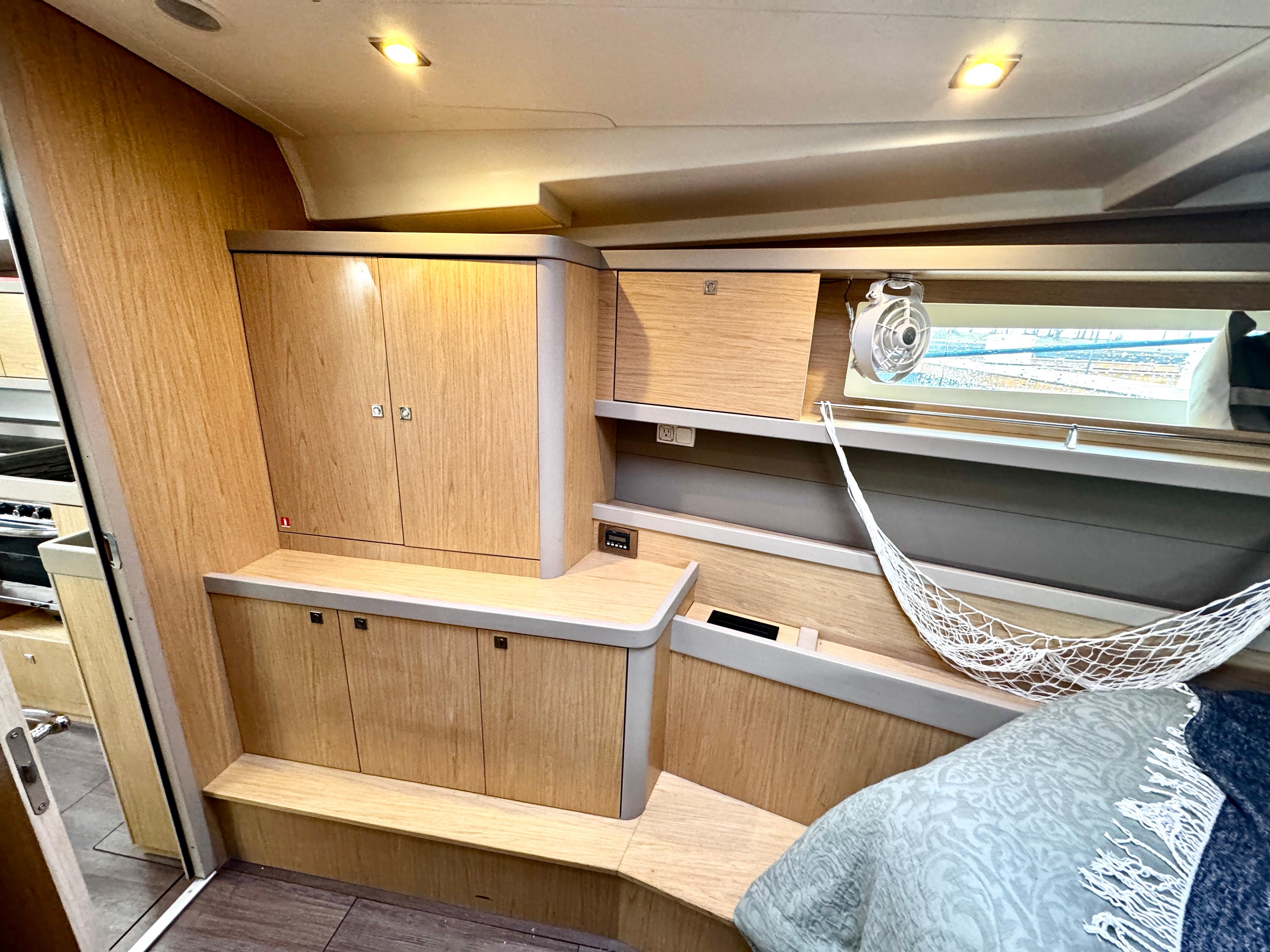 Yacht Photos Pics