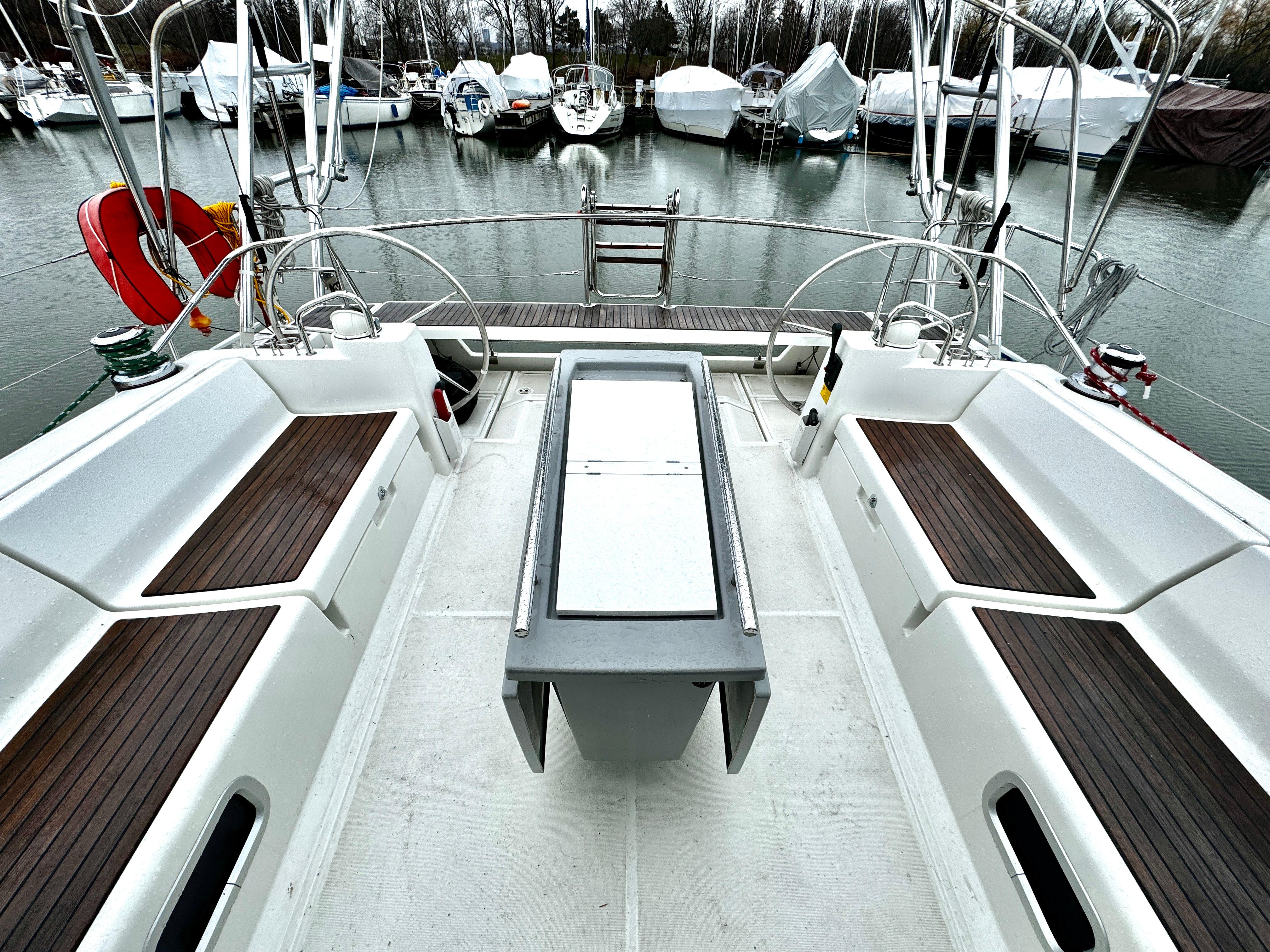 Yacht Photos Pics
