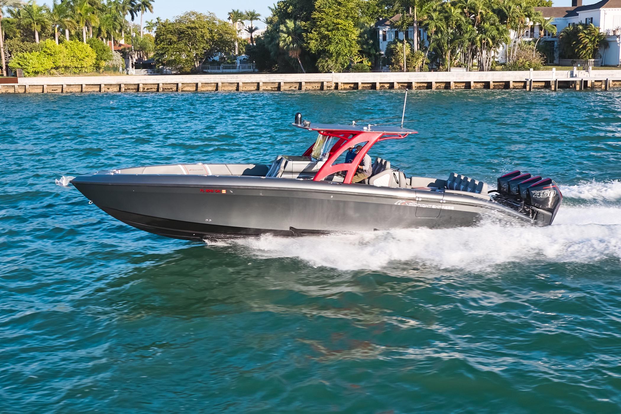 2020 Midnight Express 37 Open