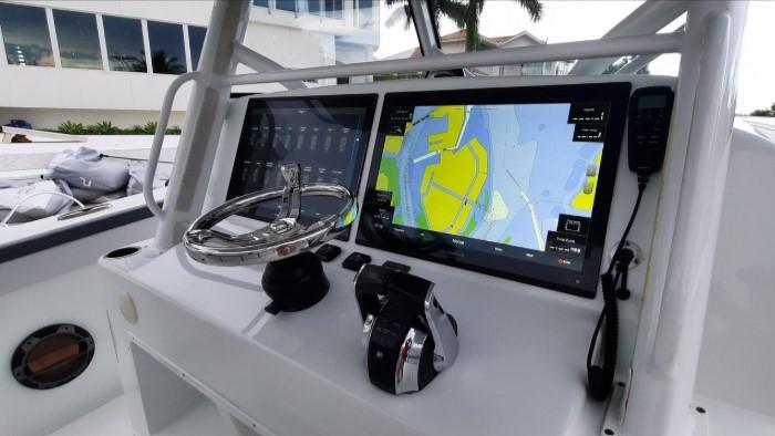 2019-yellowfin-center-console-power-9686268-20250218071932713-1_XLARGE