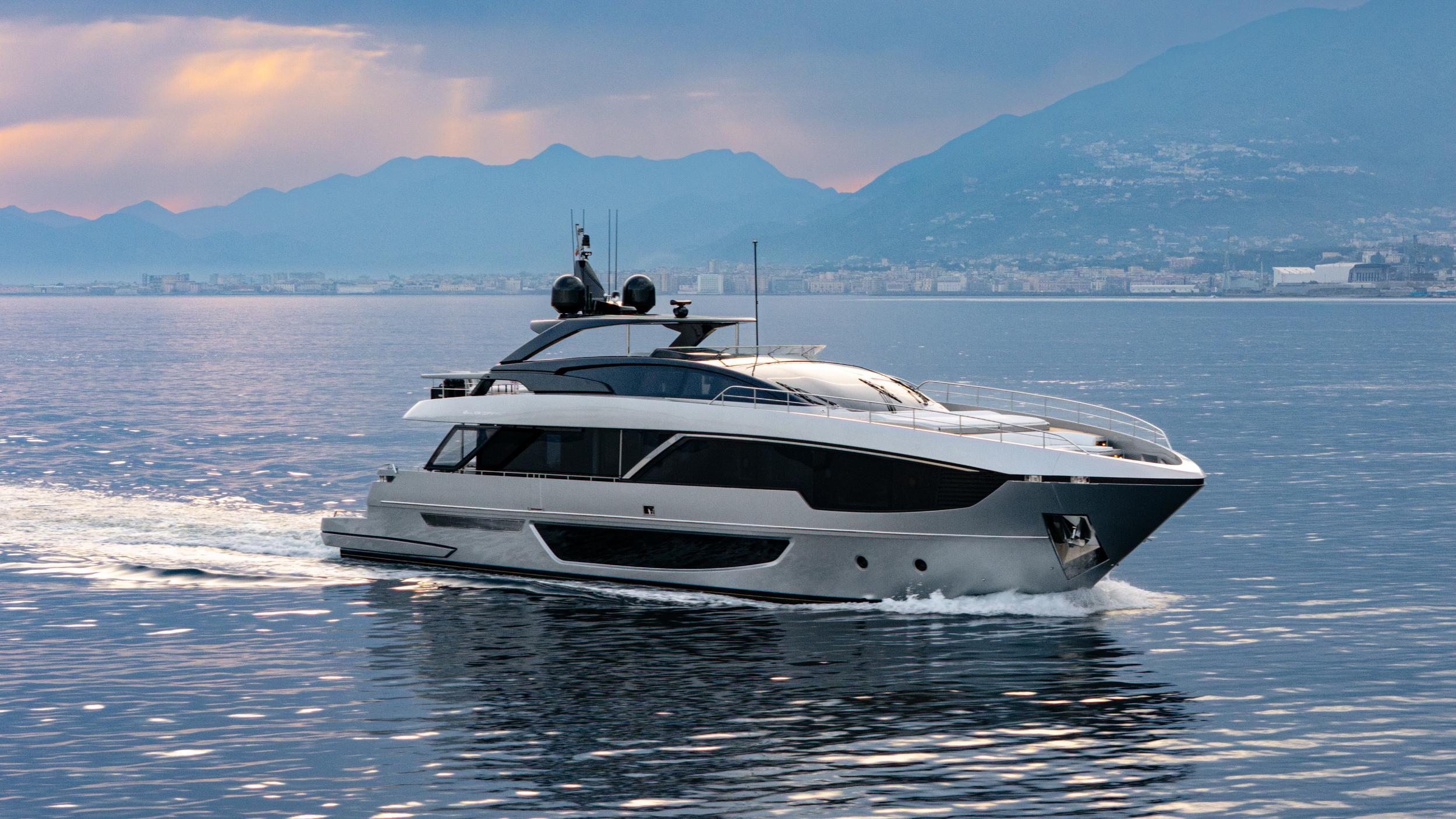 Riva 102 Cosaro Super