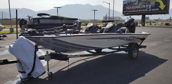 2021 Tracker Boats boat for sale, model of the boat is Pro Team 195 TXW Tournament Edition & Image # 5 of 13