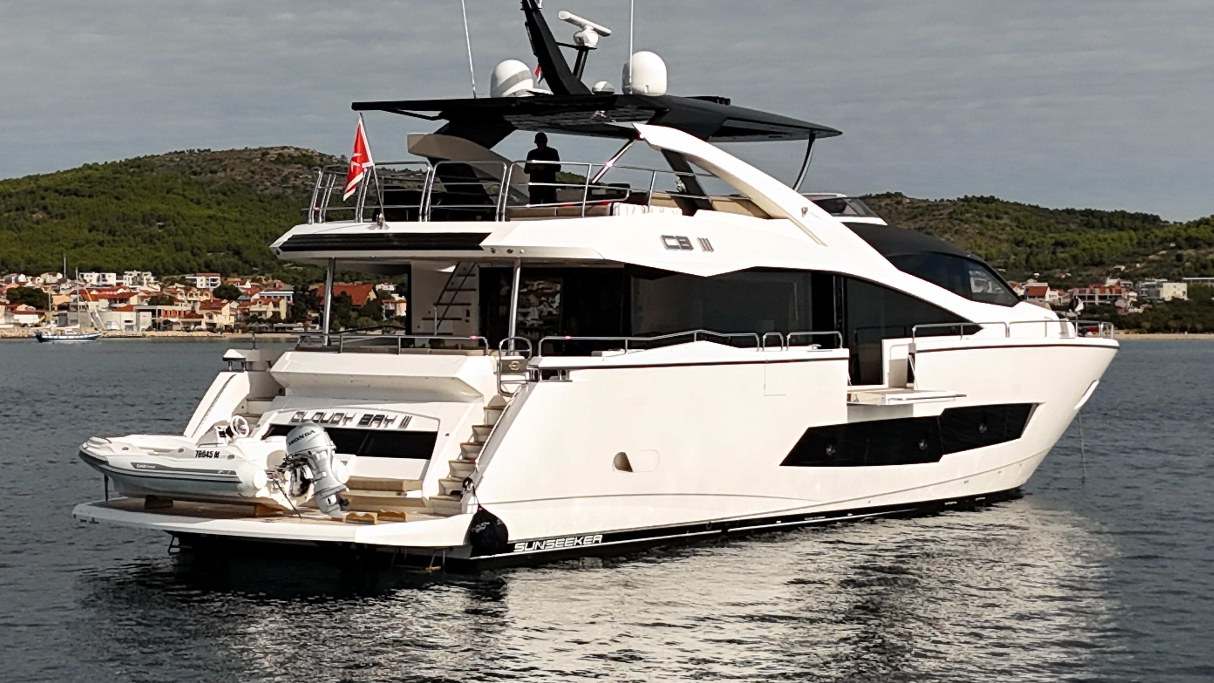 Cloudy Bay III Yacht Photos Pics 