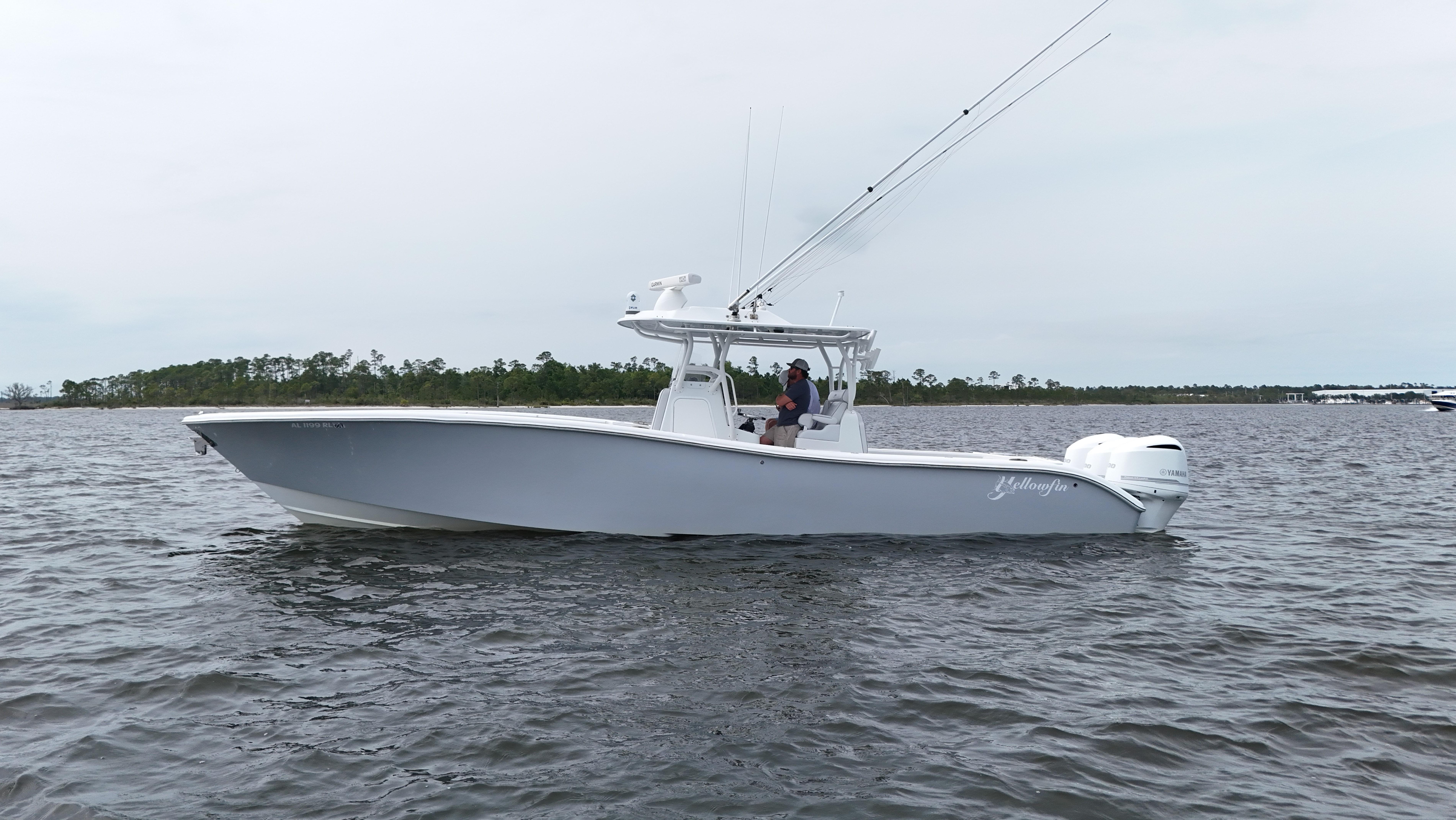 2017-yellowfin-36-offshore-power-9786274-20250507162641996-1_XLARGE